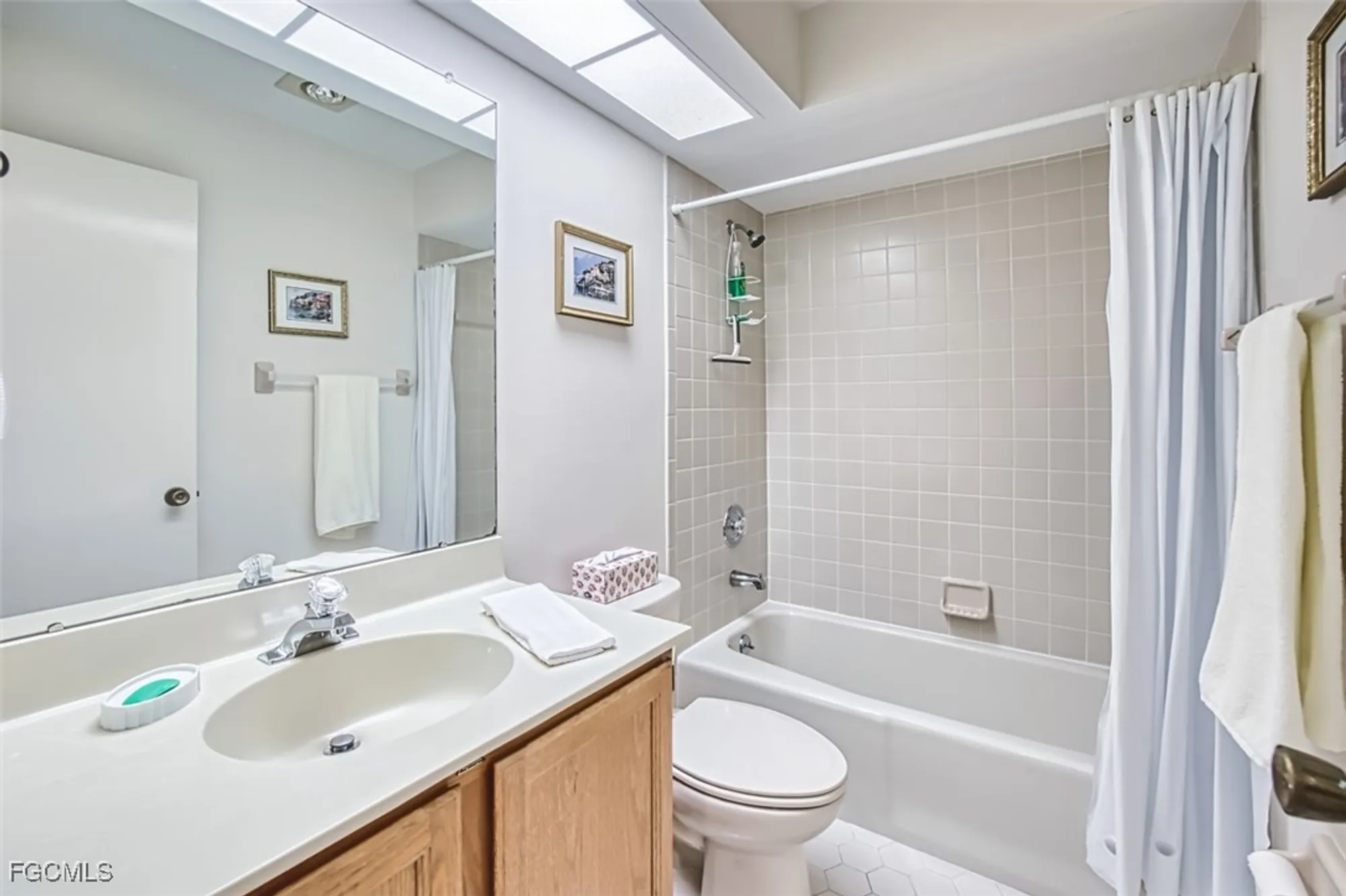 Property Slideshow image 8 of 40 | 1271 s brandywine cir, Fort Myers, FL, 33919