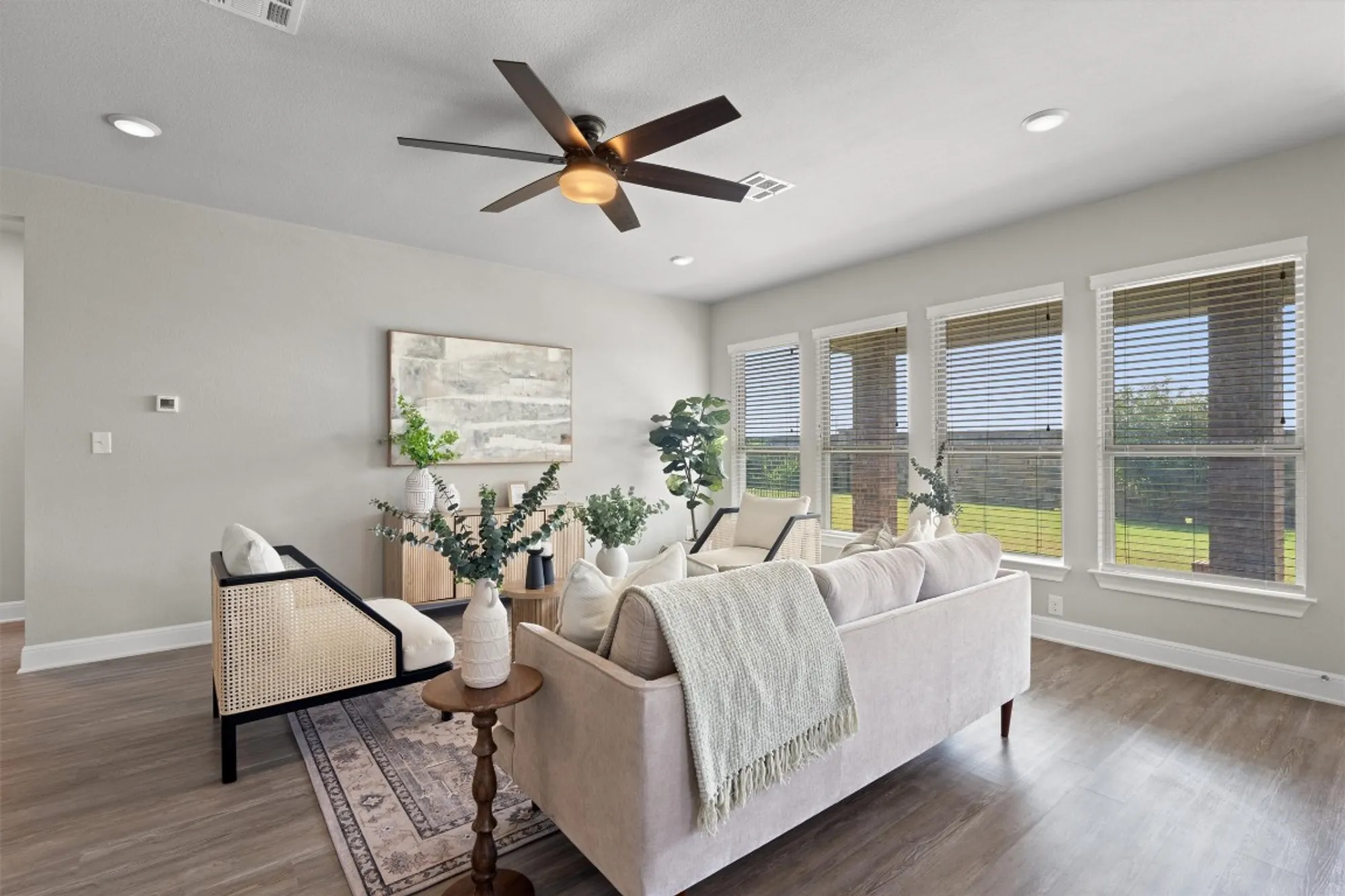 Property Slideshow image 11 of 39 | 3241 aurelia ln, Round Rock, TX, 78665