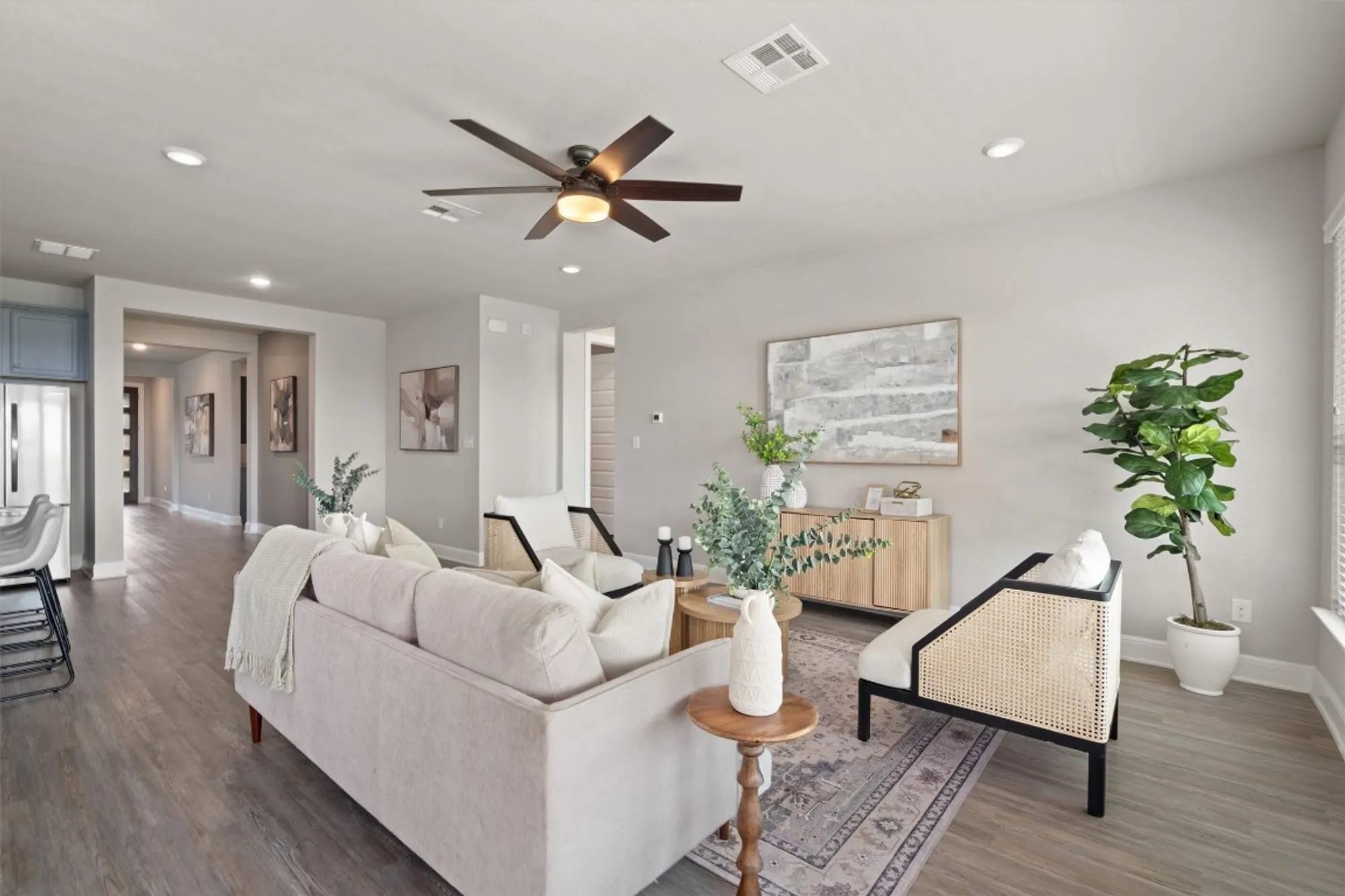 Property Slideshow image 13 of 39 | 3241 aurelia ln, Round Rock, TX, 78665