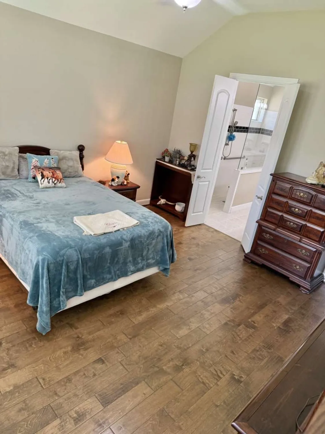 Property Slideshow image 16 of 38 | 118 bellardia ct, Montgomery, TX, 77316