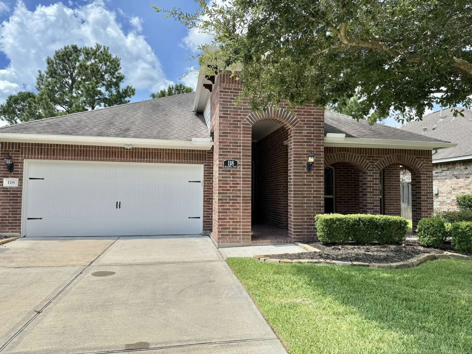 Property Slideshow image 1 of 38 | 118 bellardia ct, Montgomery, TX, 77316