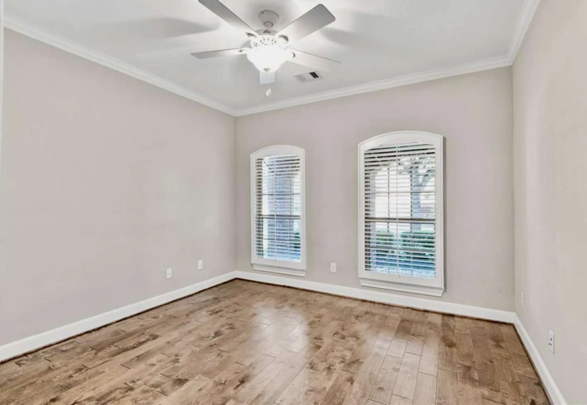 Property Slideshow image 22 of 38 | 118 bellardia ct, Montgomery, TX, 77316