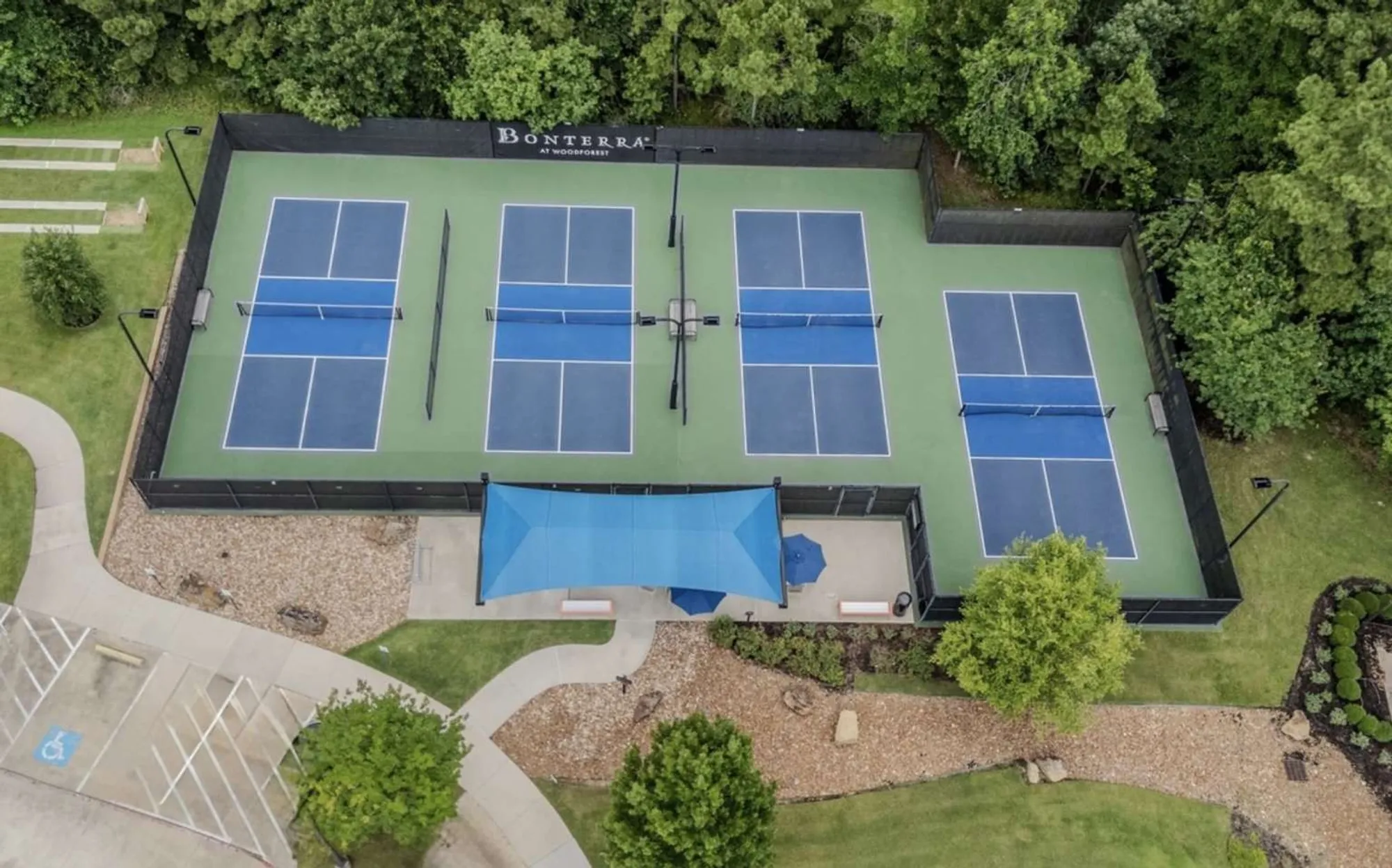 Property Slideshow image 35 of 38 | 118 bellardia ct, Montgomery, TX, 77316