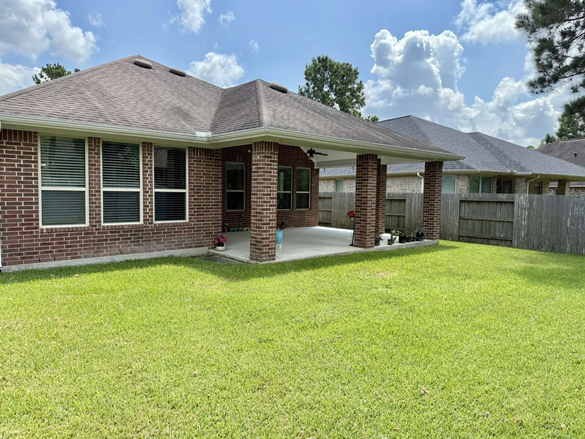 Property Slideshow image 31 of 38 | 118 bellardia ct, Montgomery, TX, 77316