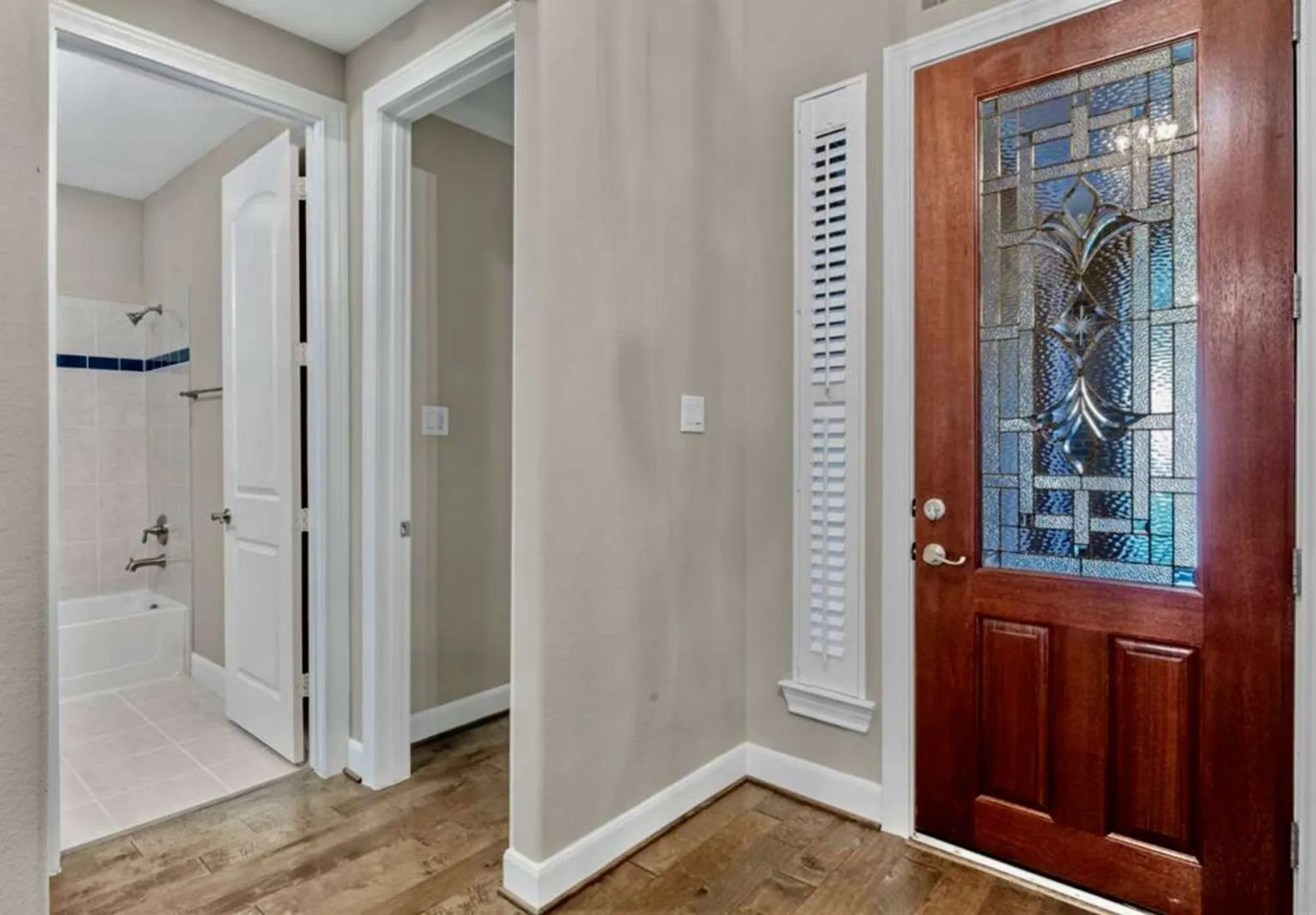 Property Slideshow image 6 of 38 | 118 bellardia ct, Montgomery, TX, 77316