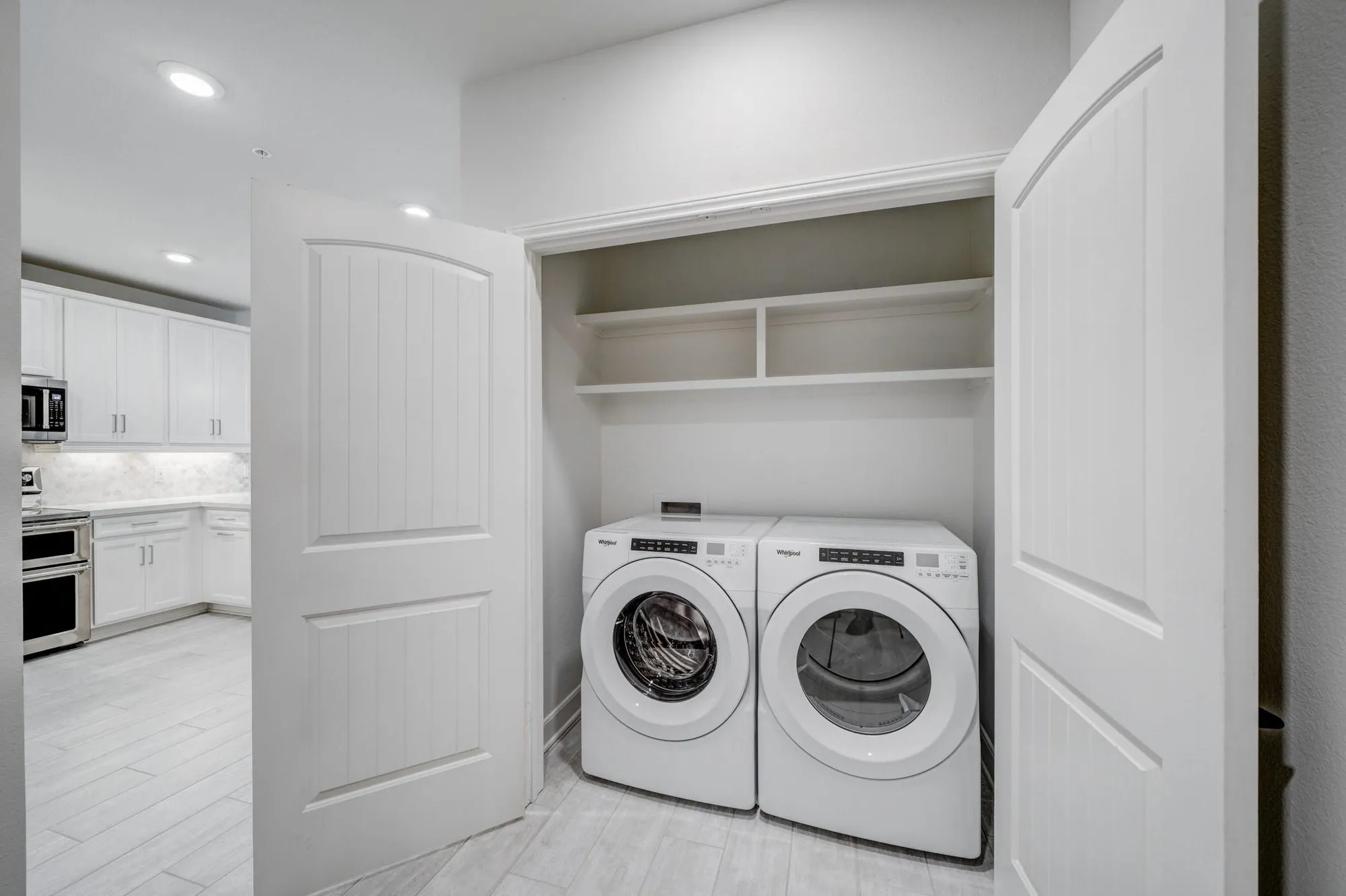 Property Slideshow image 19 of 32 | 6804 westview dr apt 1307, Houston, TX, 77055