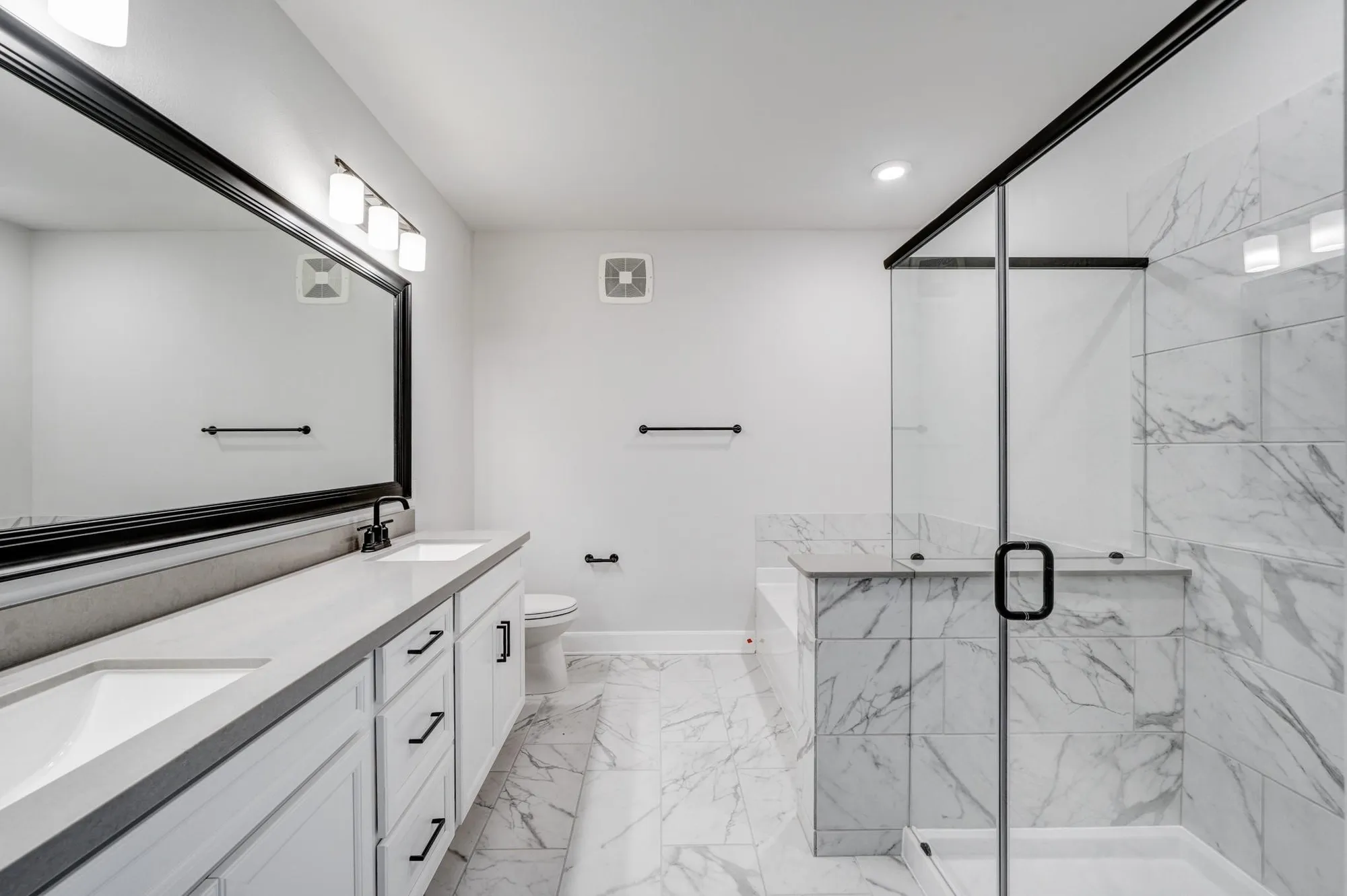 Property Slideshow image 12 of 32 | 6804 westview dr apt 1307, Houston, TX, 77055