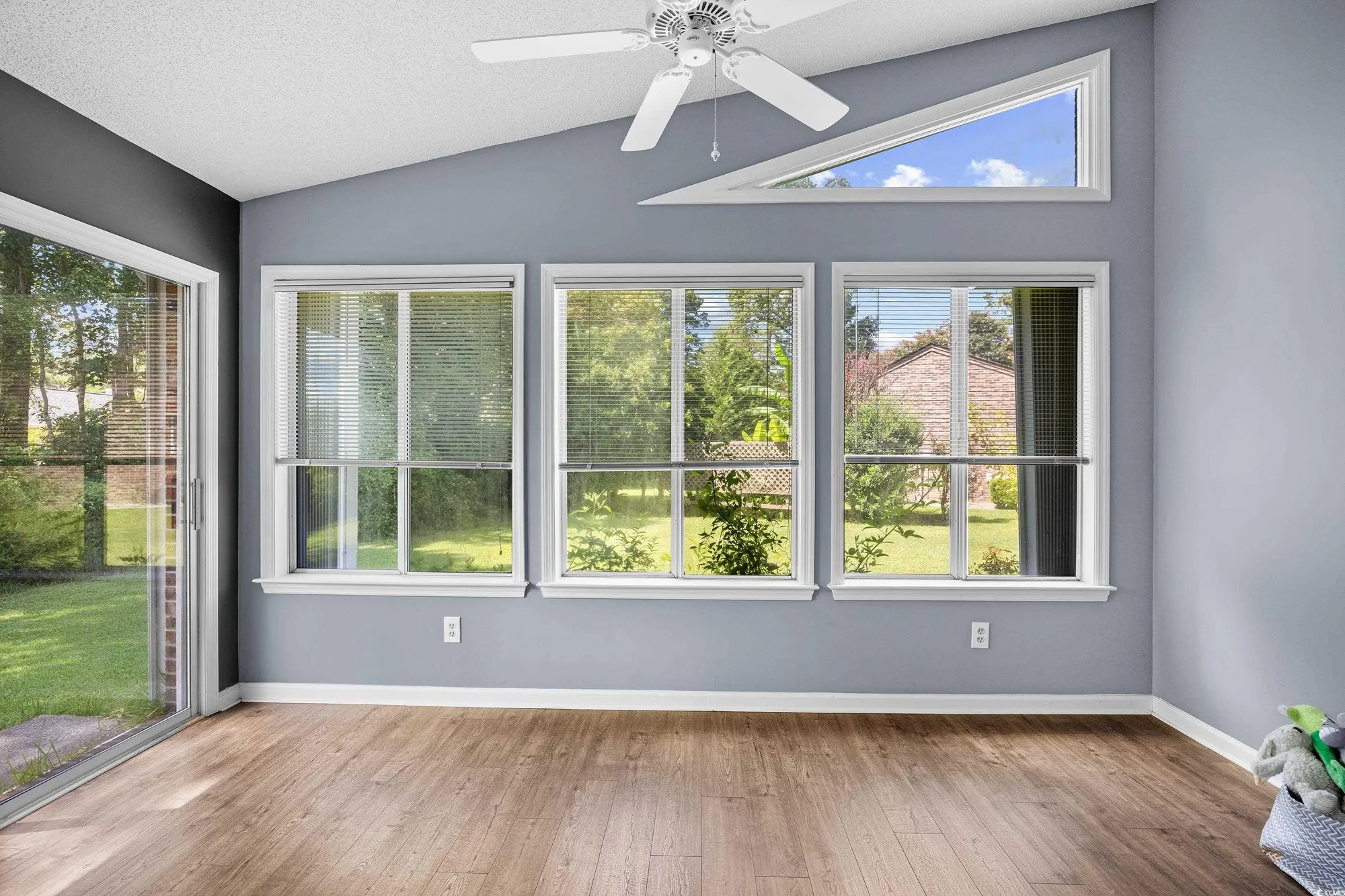 Property Slideshow image 11 of 40 | 114 turnberry ct, Myrtle Beach, SC, 29588