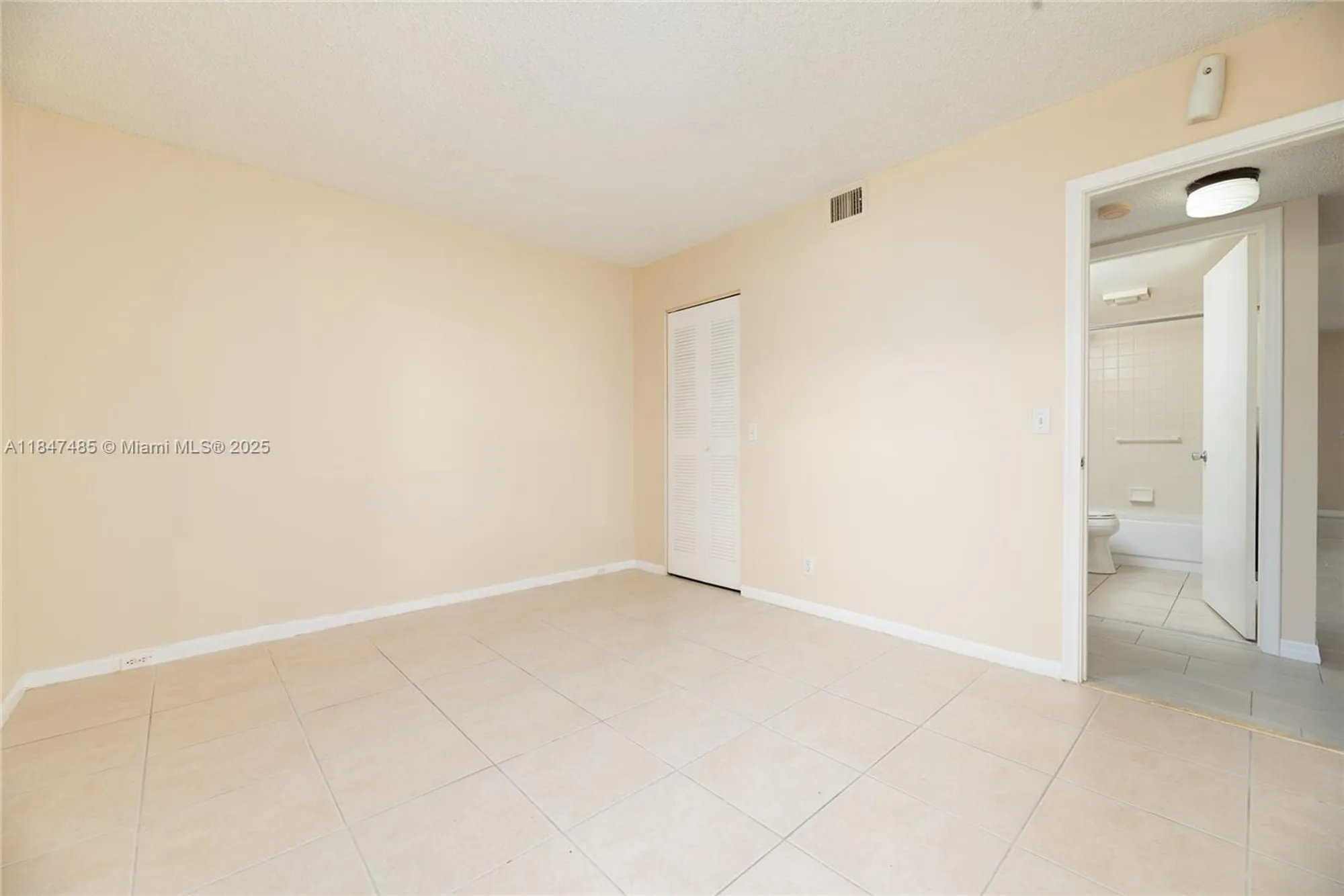 Property Slideshow image 17 of 21 | 13000 sw 15th ct 206u, Pembroke Pines, FL, 33027