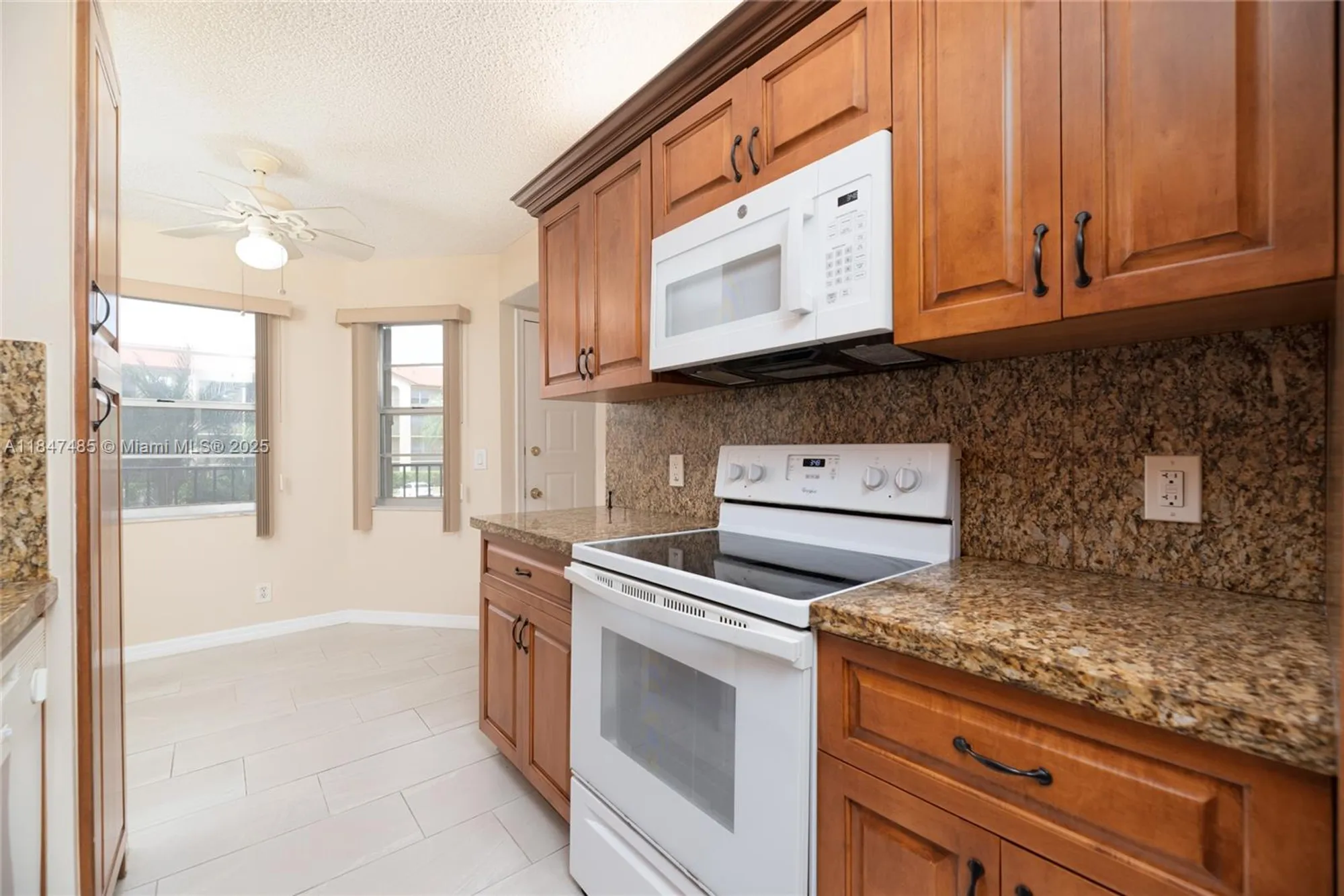 Property Slideshow image 11 of 21 | 13000 sw 15th ct 206u, Pembroke Pines, FL, 33027