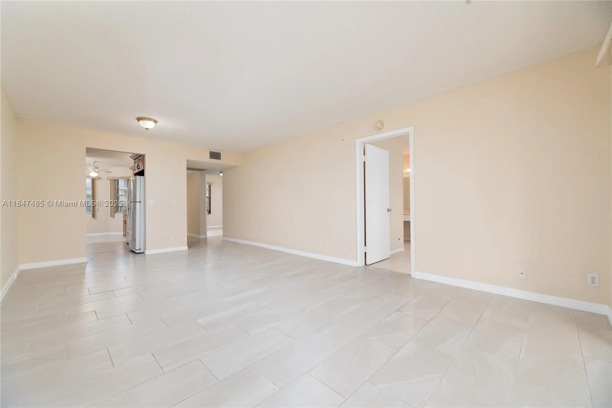 Property Slideshow image 6 of 21 | 13000 sw 15th ct 206u, Pembroke Pines, FL, 33027