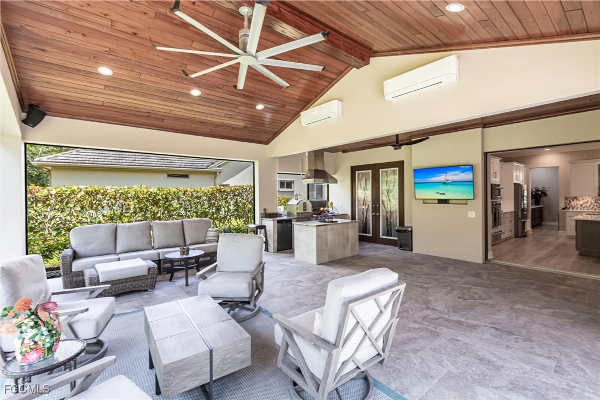 Property Slideshow image 37 of 49 | 3360 shady bnd, Fort Myers, FL, 33905