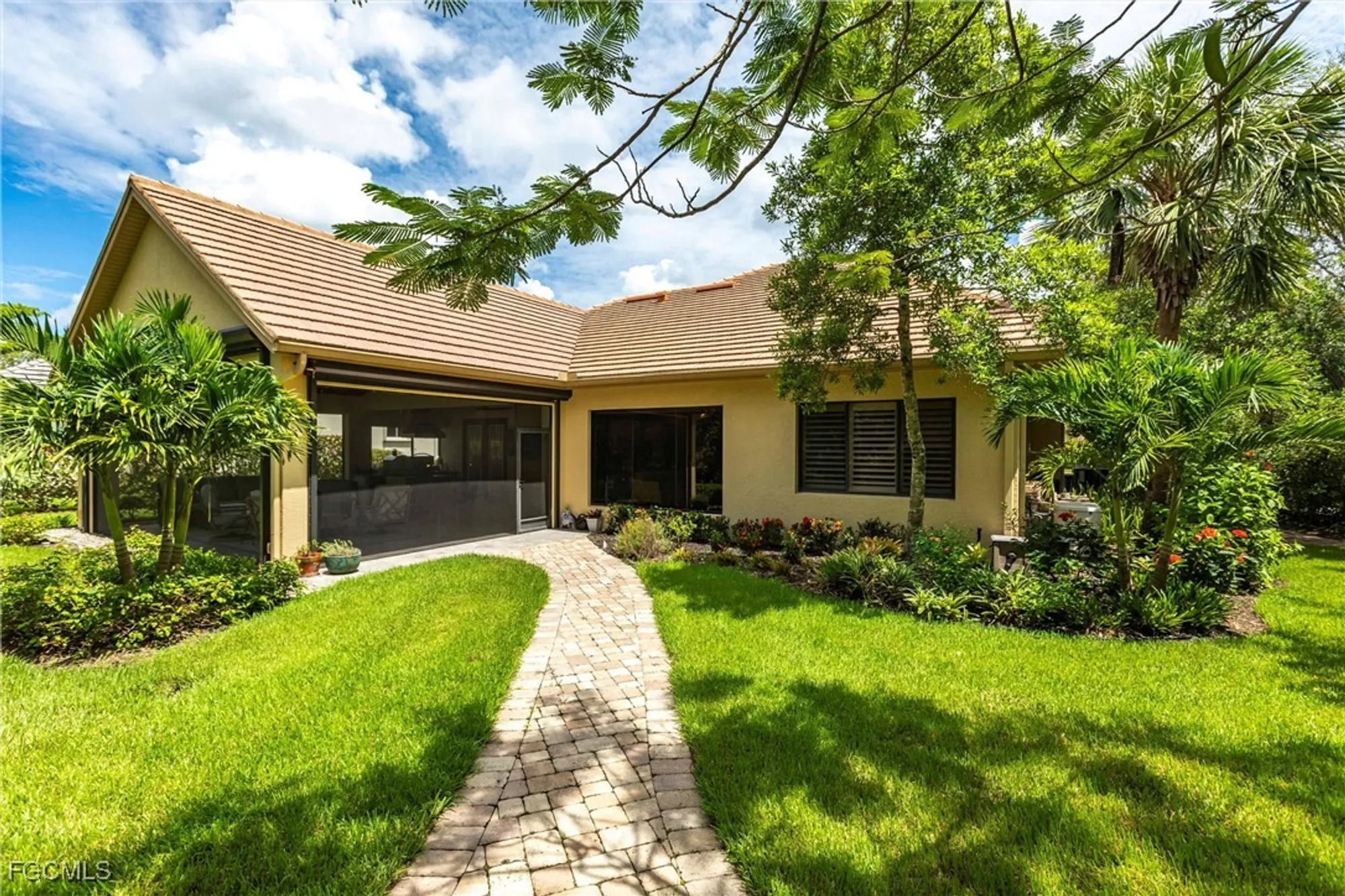 Property Slideshow image 41 of 49 | 3360 shady bnd, Fort Myers, FL, 33905