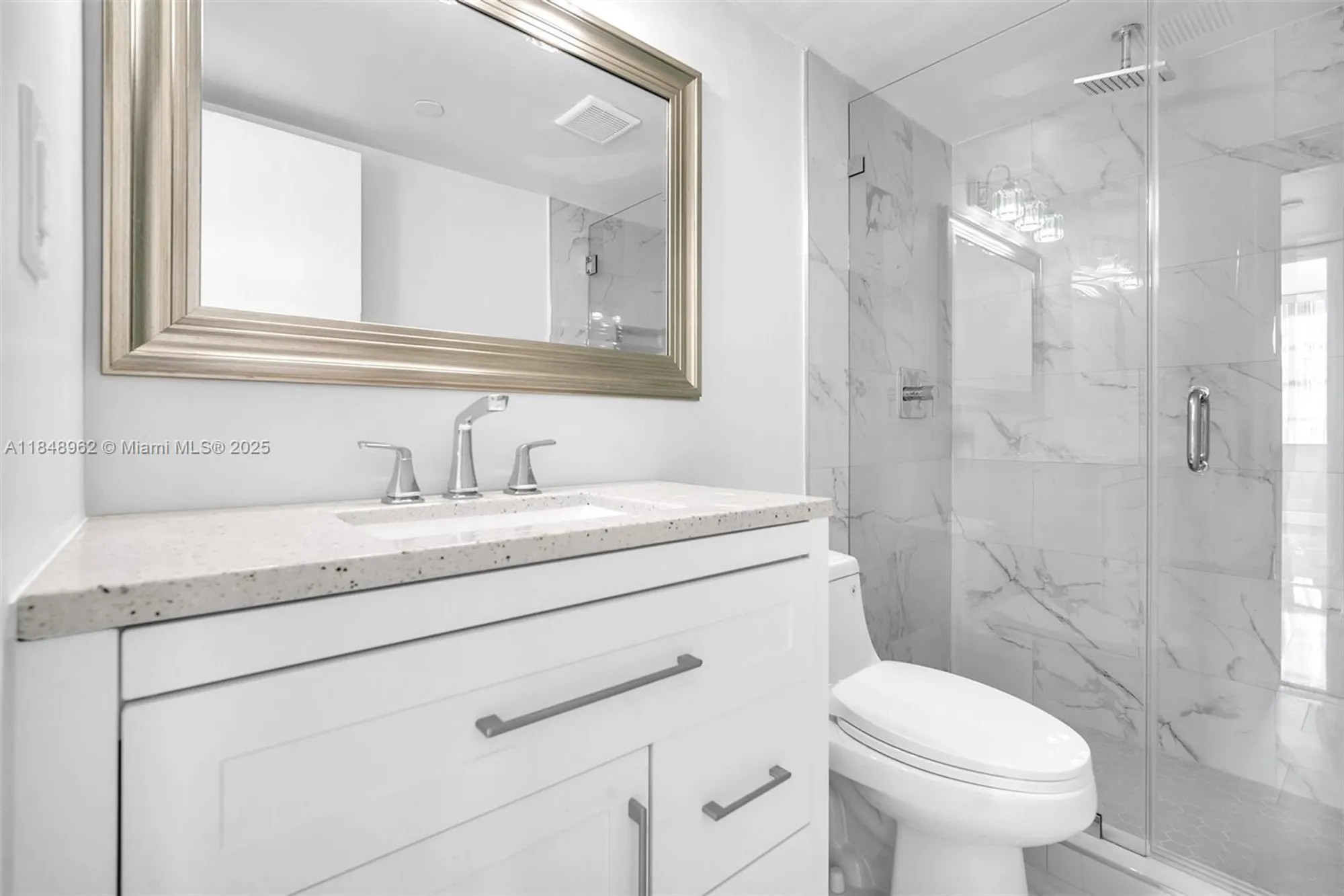 Property Slideshow image 14 of 28 | 1000 saint charles pl apt 512, Pembroke Pines, FL, 33026