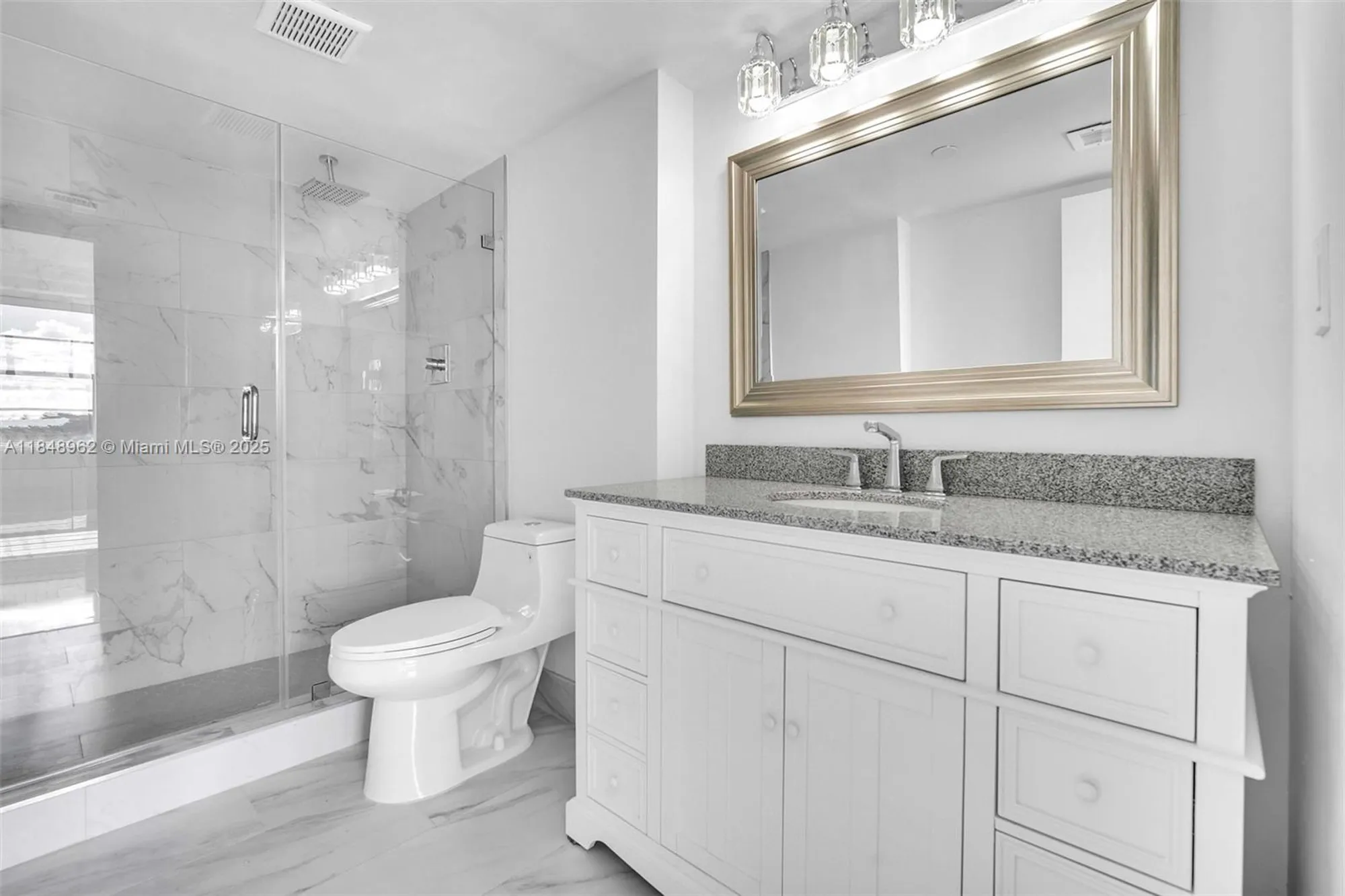 Property Slideshow image 13 of 28 | 1000 saint charles pl apt 512, Pembroke Pines, FL, 33026