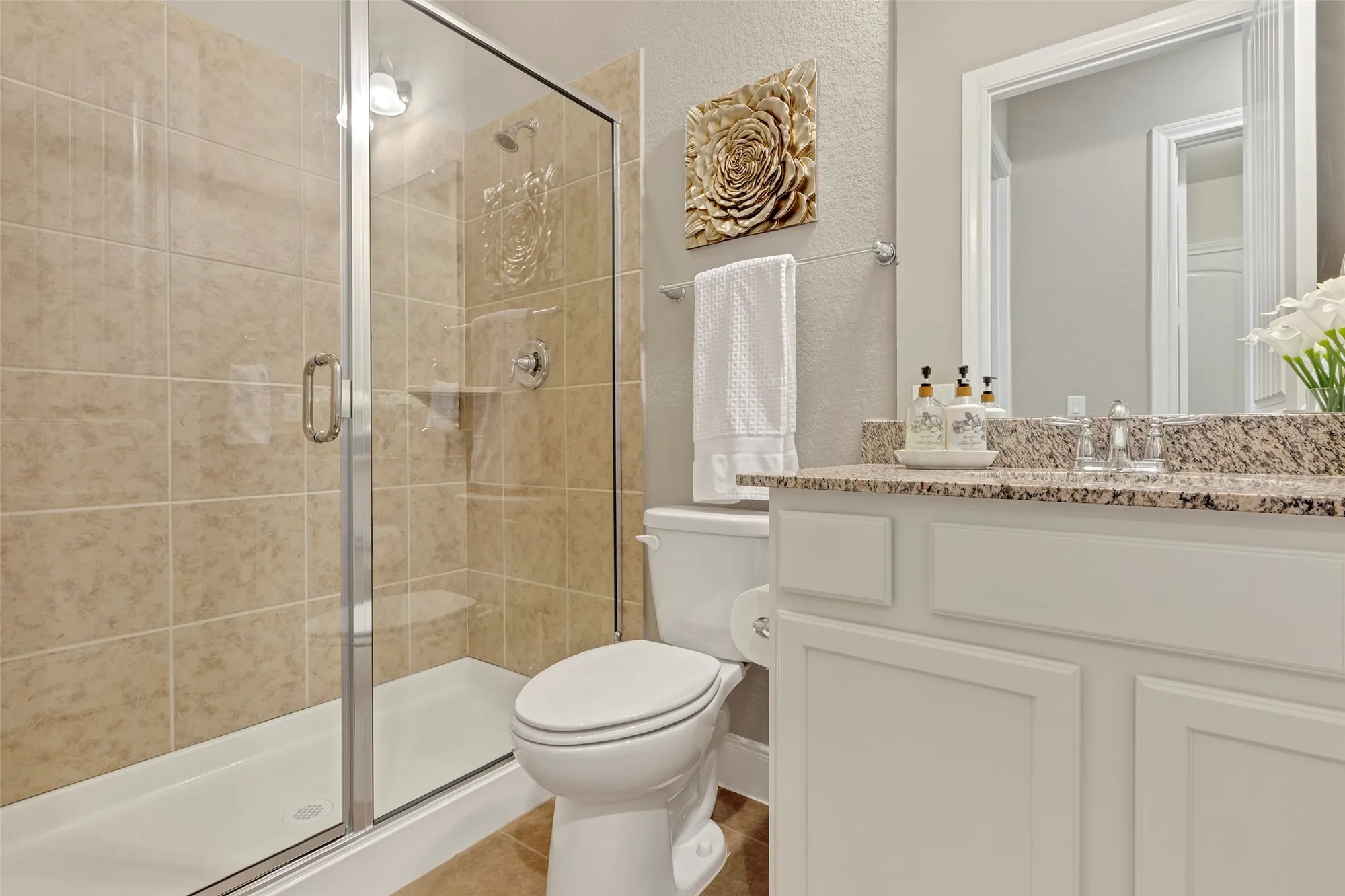 Property Slideshow image 26 of 39 | 342 kerry bog ln, Spring, TX, 77382