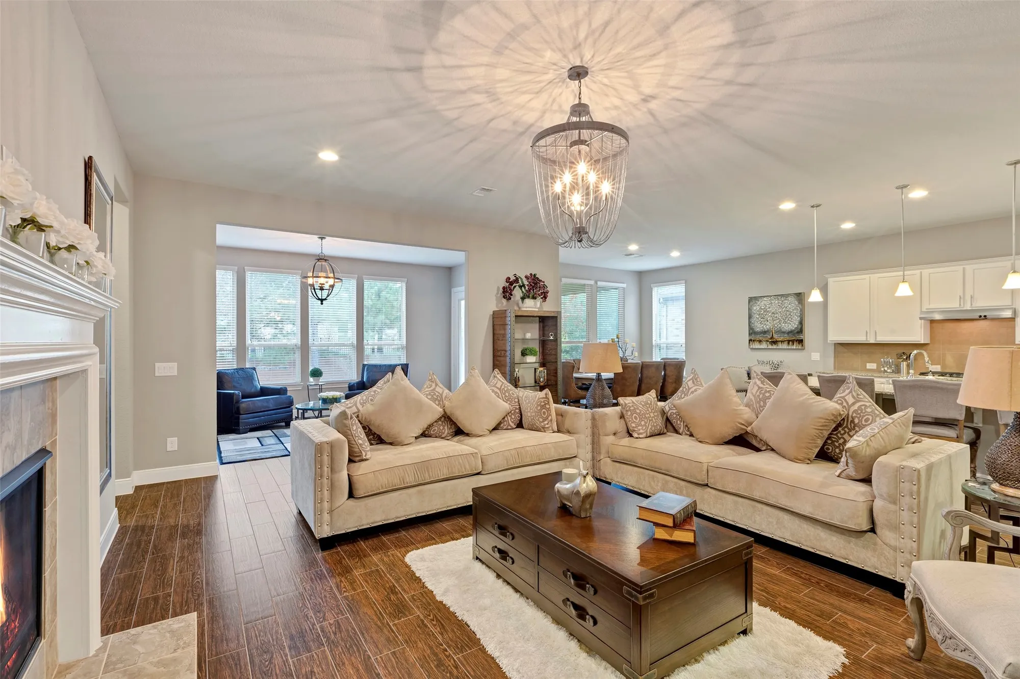 Property Slideshow image 21 of 39 | 342 kerry bog ln, Spring, TX, 77382