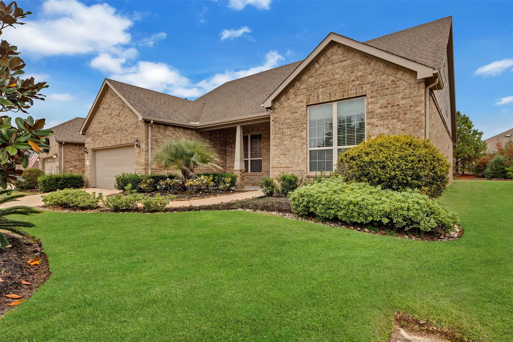 Property Slideshow image 4 of 39 | 342 kerry bog ln, Spring, TX, 77382