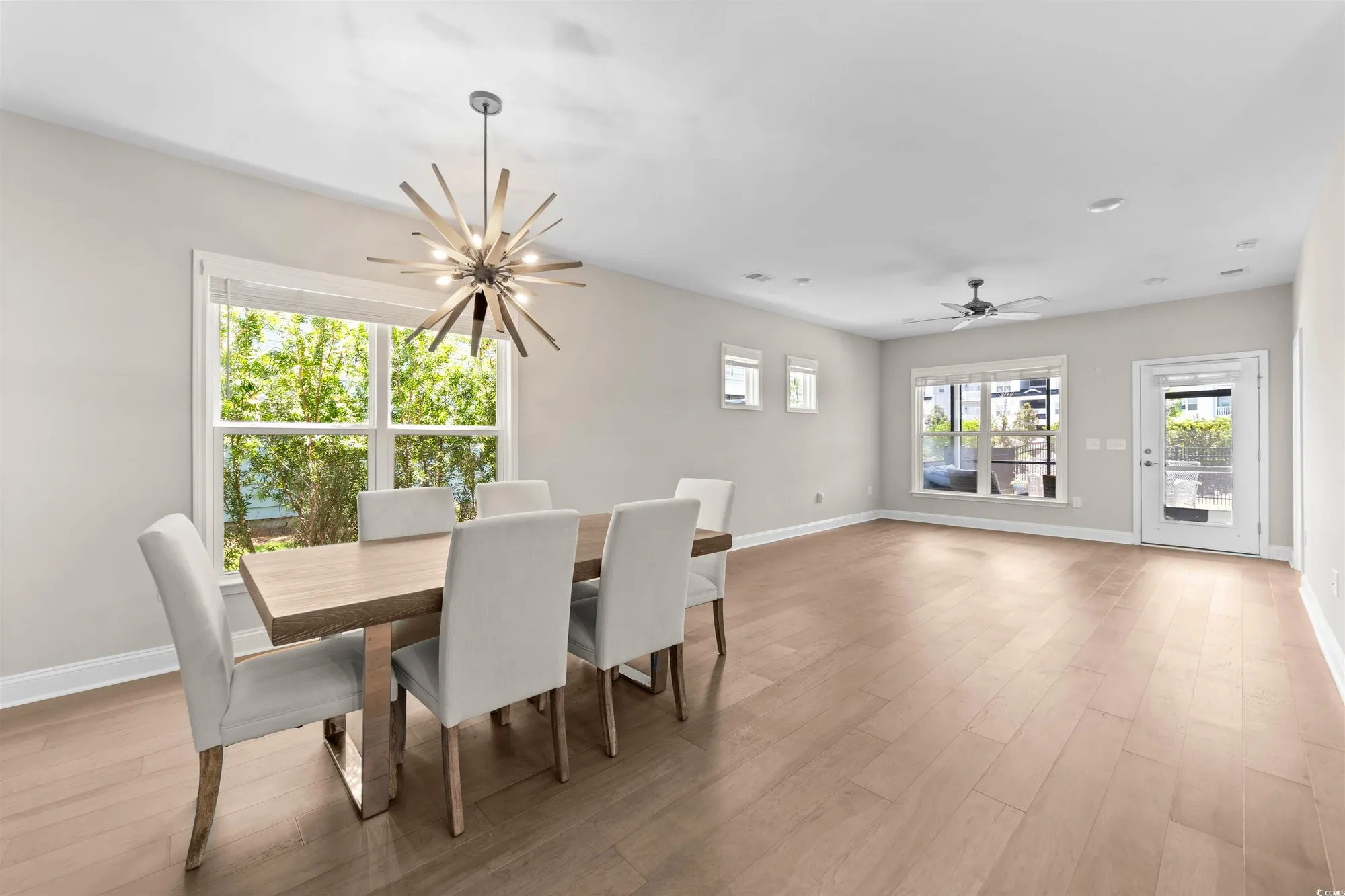 Property Slideshow image 10 of 39 | 6040 campanella st, Myrtle Beach, SC, 29577