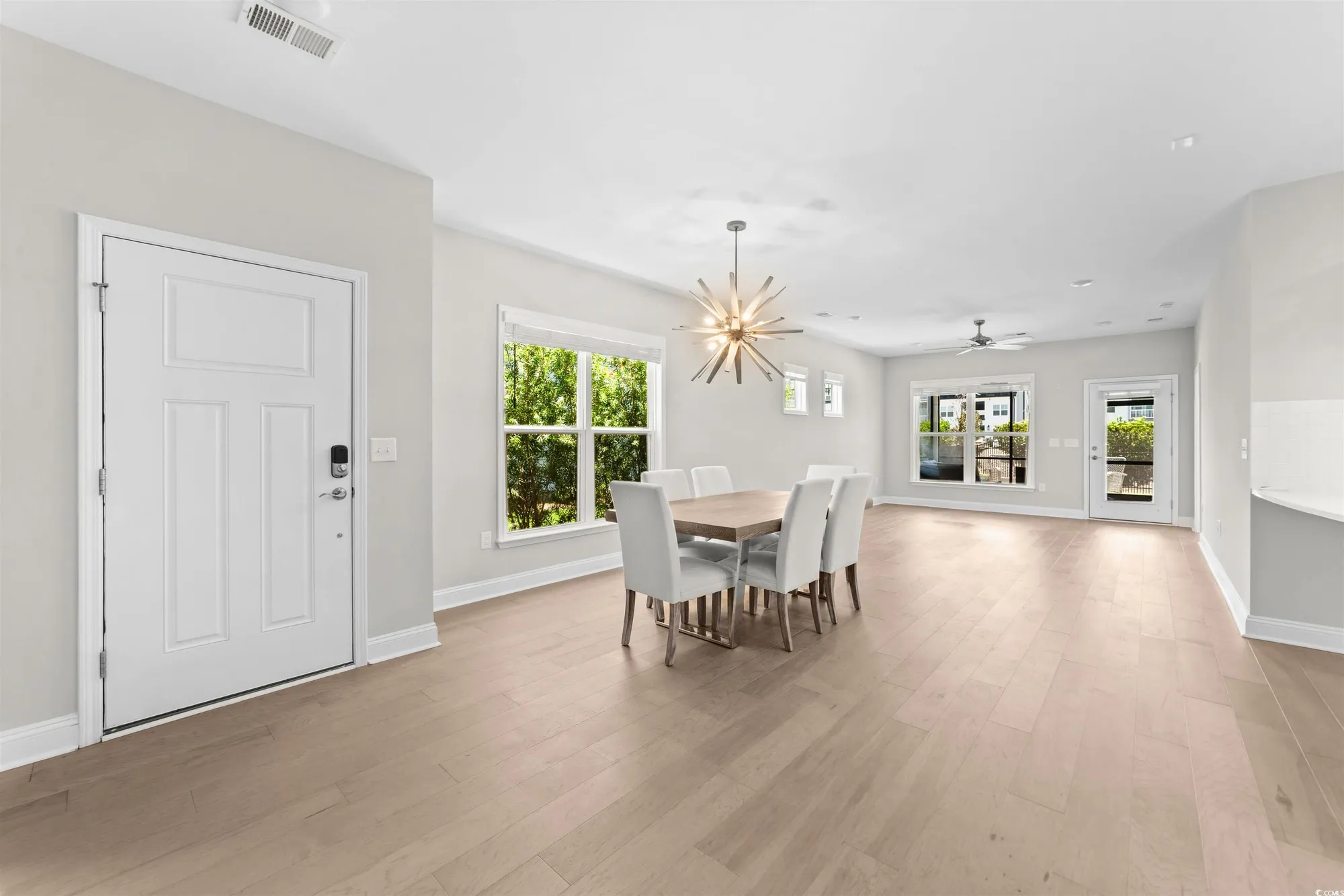 Property Slideshow image 4 of 39 | 6040 campanella st, Myrtle Beach, SC, 29577