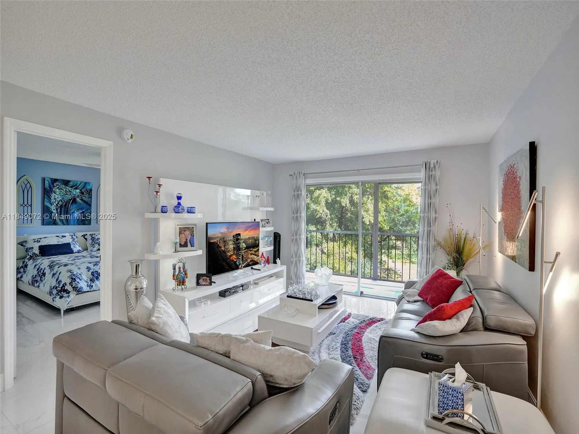 Property Slideshow image 17 of 52 | 5860 nw 44th st apt 314, Lauderhill, FL, 33319