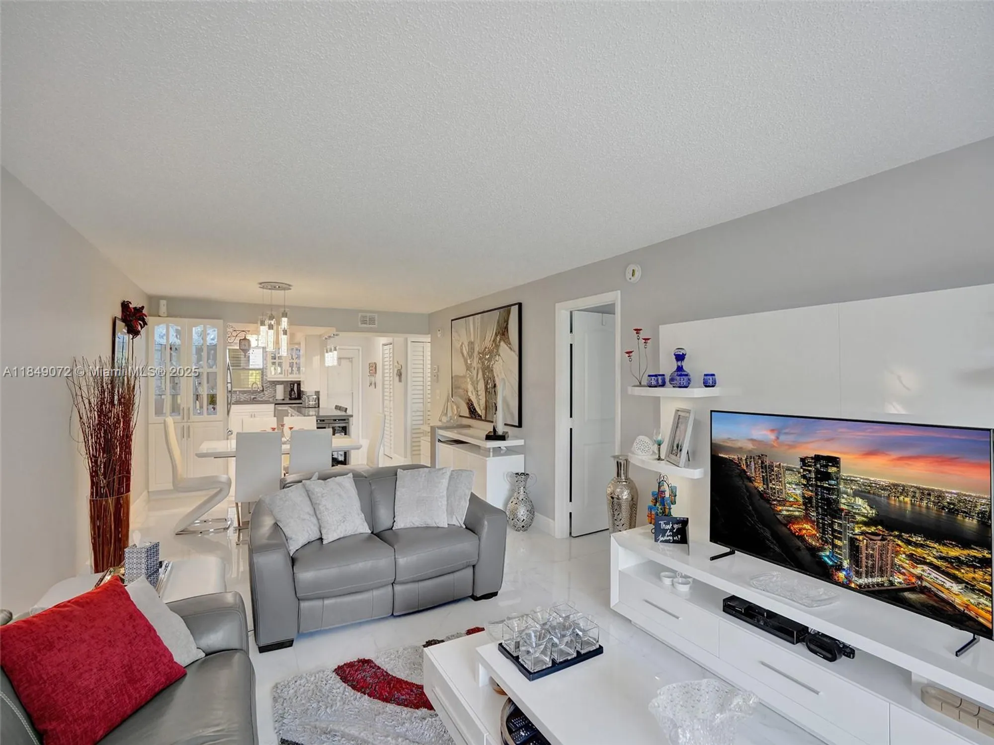 Property Slideshow image 19 of 52 | 5860 nw 44th st apt 314, Lauderhill, FL, 33319