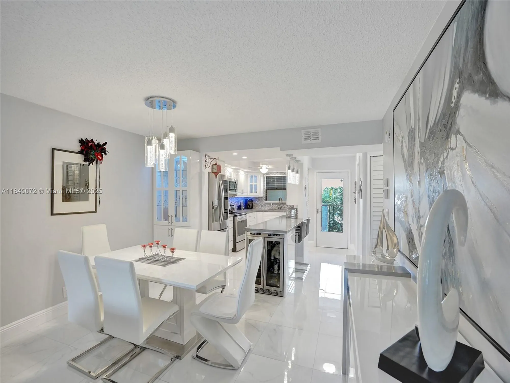 Property Slideshow image 12 of 52 | 5860 nw 44th st apt 314, Lauderhill, FL, 33319