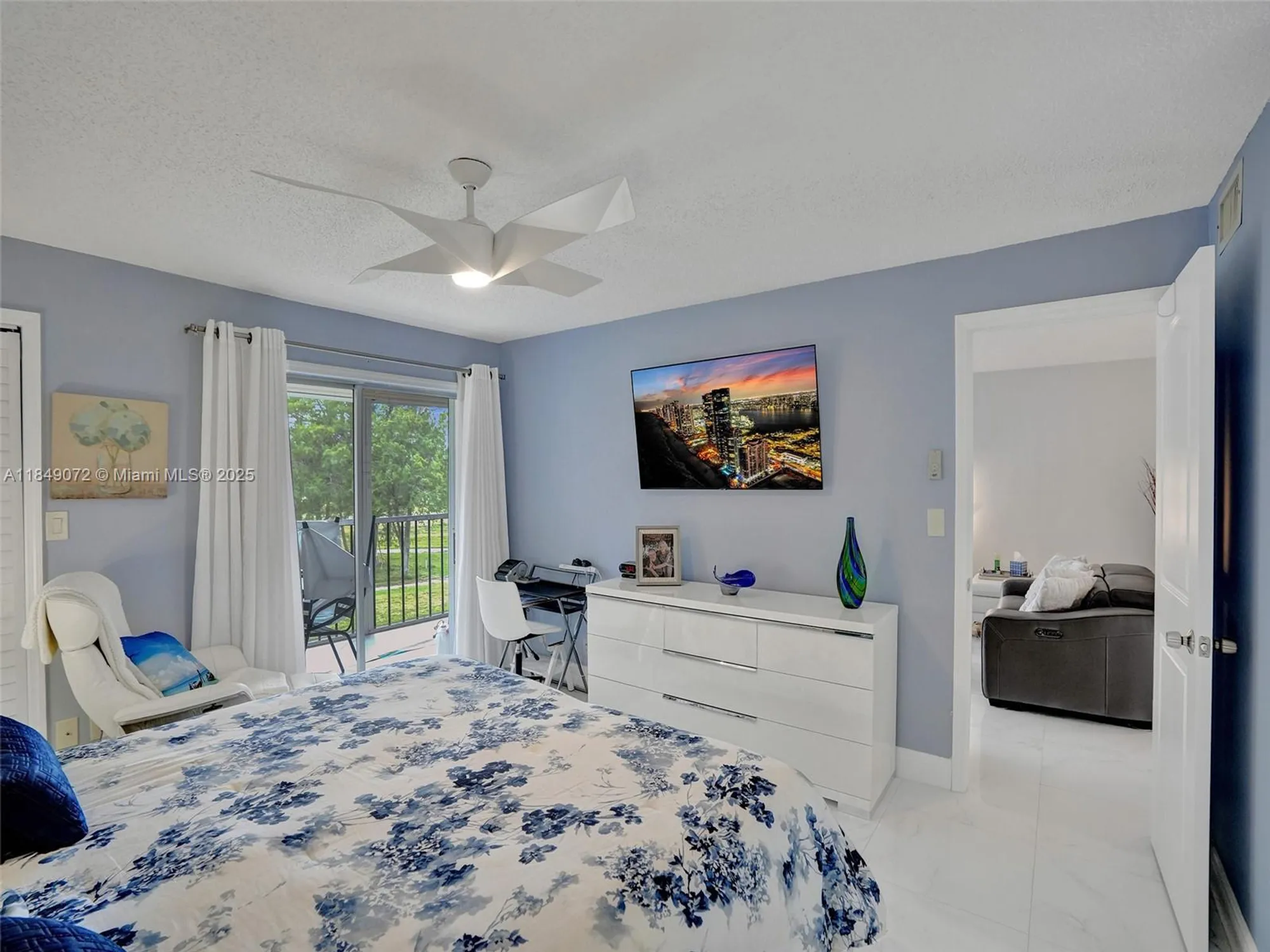 Property Slideshow image 33 of 52 | 5860 nw 44th st apt 314, Lauderhill, FL, 33319