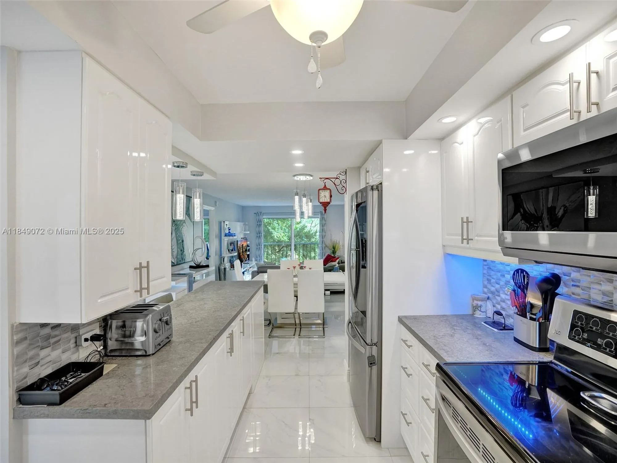 Property Slideshow image 8 of 52 | 5860 nw 44th st apt 314, Lauderhill, FL, 33319
