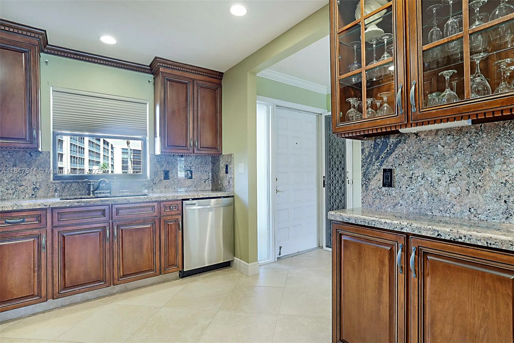 Property Slideshow image 16 of 41 | 100 intracoastal pl 102, Jupiter, FL, 33469