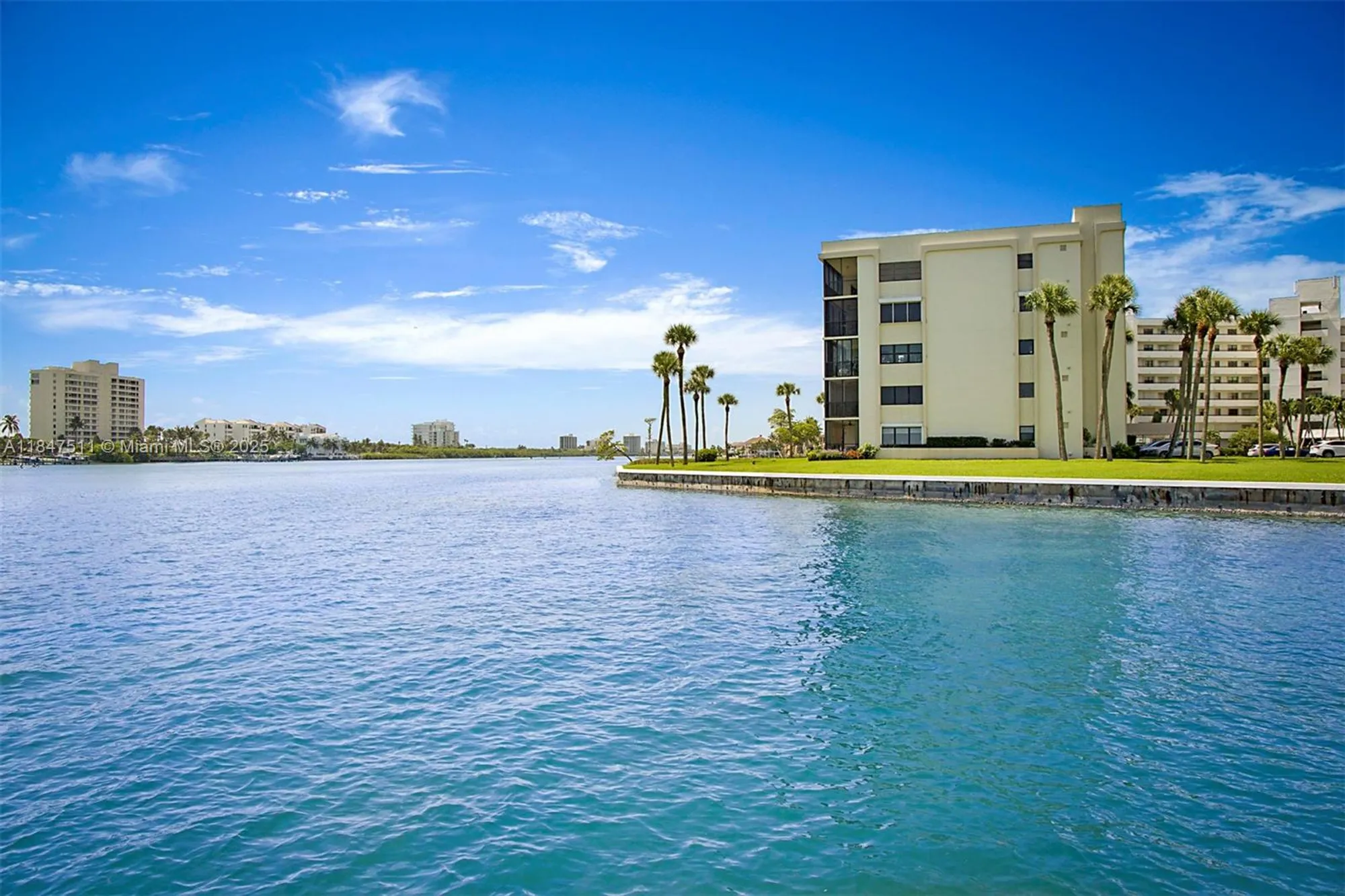Property Slideshow image 1 of 41 | 100 intracoastal pl 102, Jupiter, FL, 33469