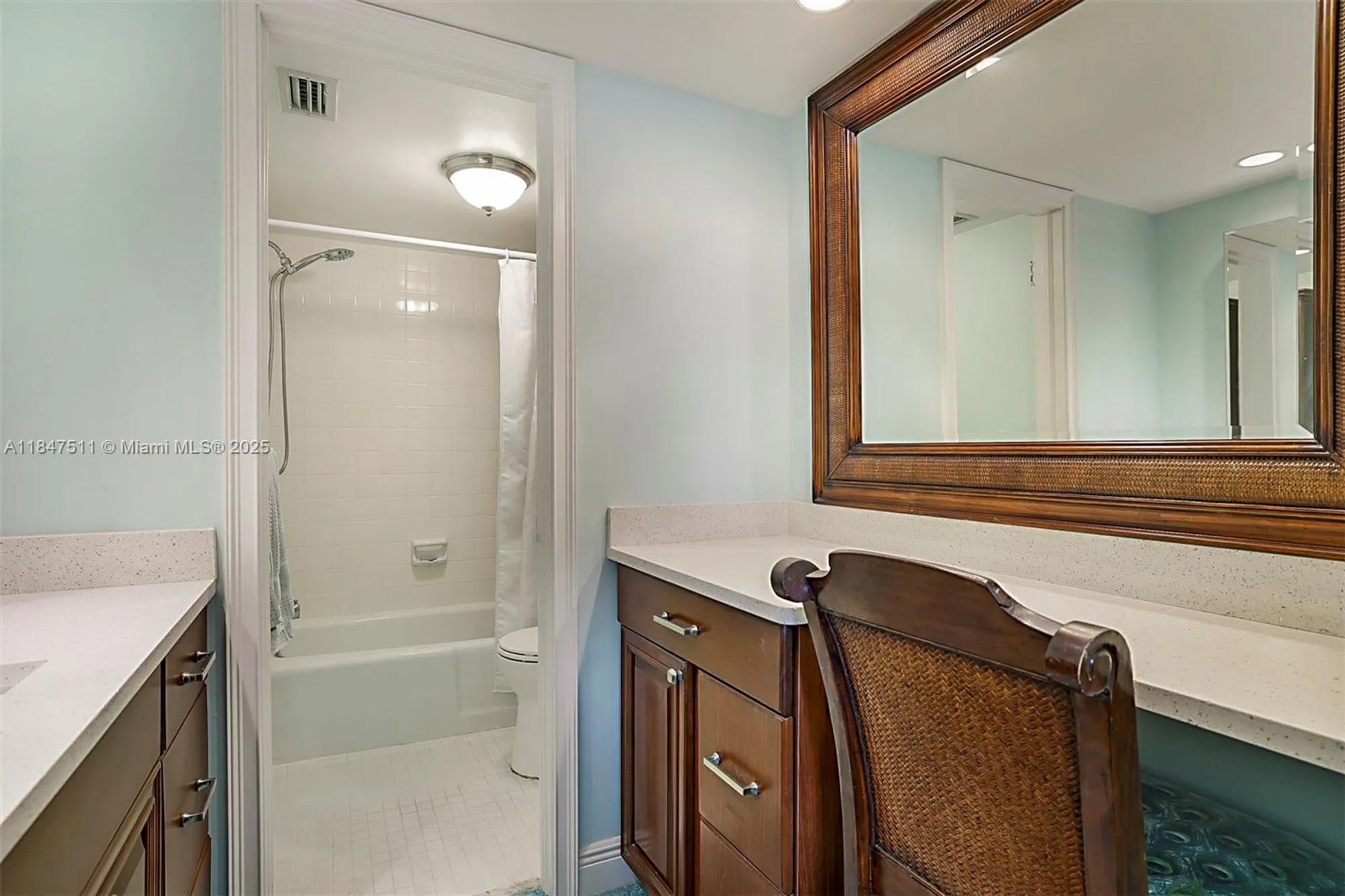 Property Slideshow image 21 of 41 | 100 intracoastal pl 102, Jupiter, FL, 33469