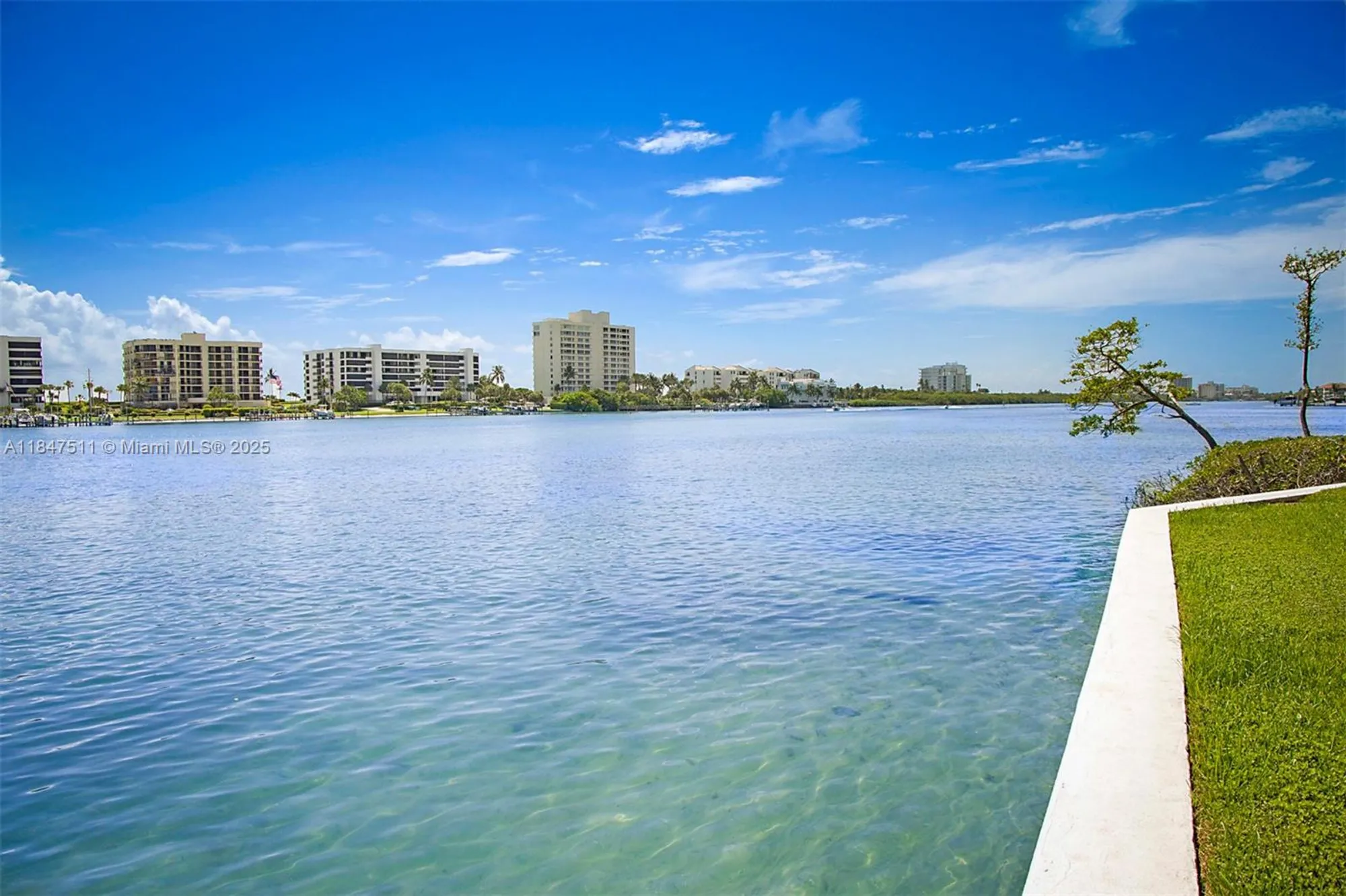 Property Slideshow image 39 of 41 | 100 intracoastal pl 102, Jupiter, FL, 33469