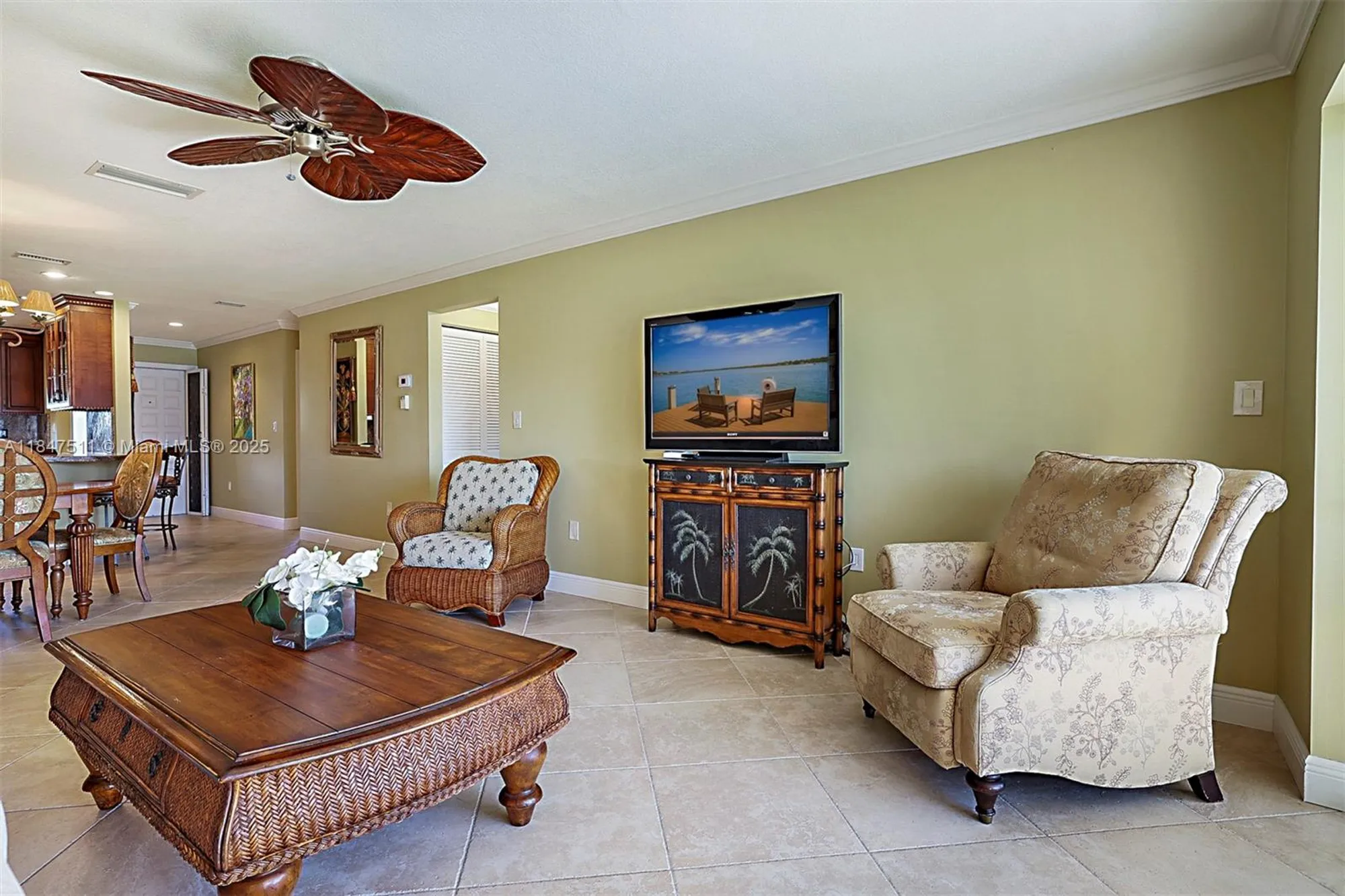Property Slideshow image 8 of 41 | 100 intracoastal pl 102, Jupiter, FL, 33469