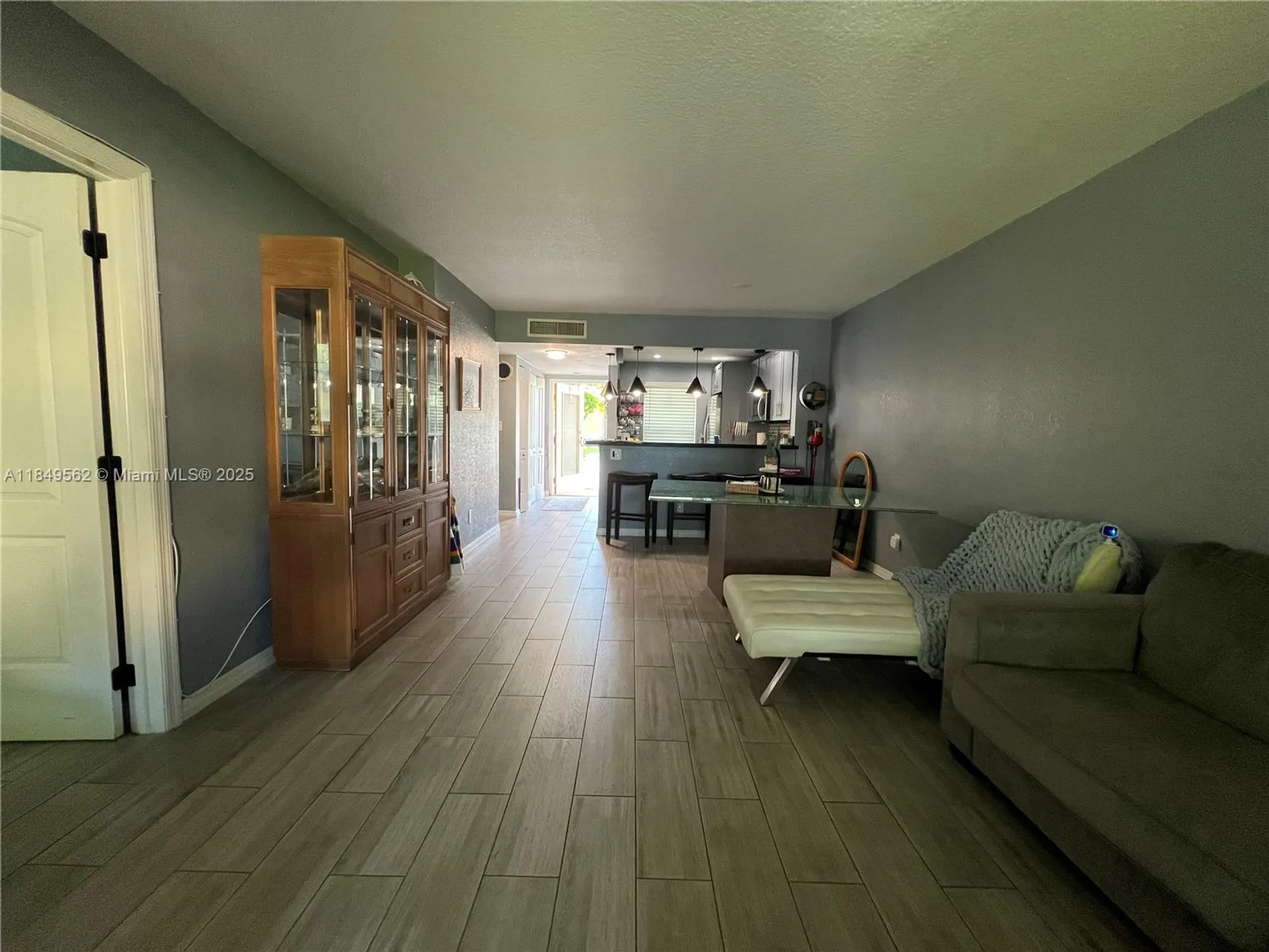 Property Slideshow image 14 of 19 | 5830 nw 64th ave apt 103, Tamarac, FL, 33319