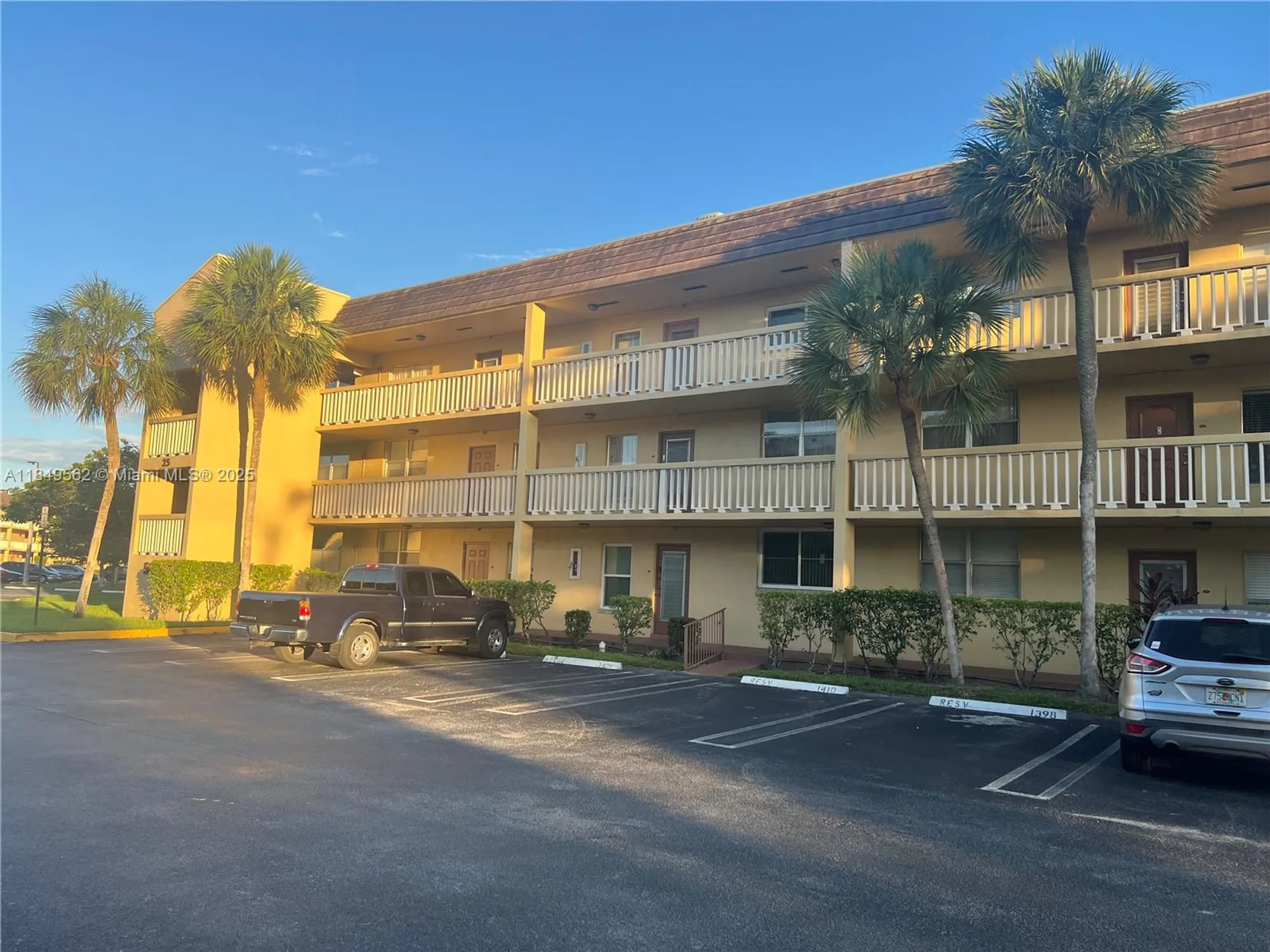 Property Slideshow image 19 of 19 | 5830 nw 64th ave apt 103, Tamarac, FL, 33319