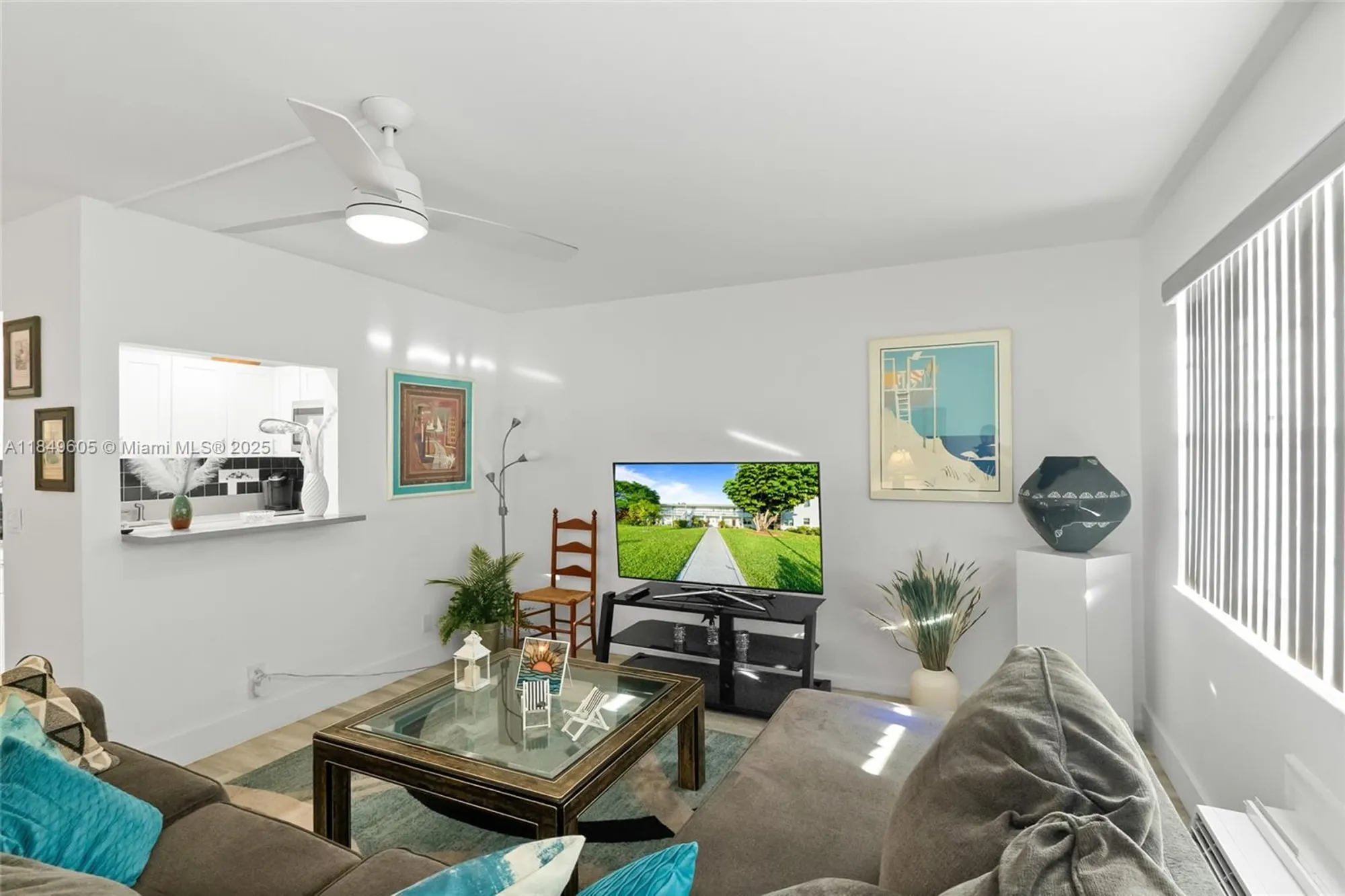 Property Slideshow image 2 of 26 | 275 farnham l # 275, Deerfield Beach, FL, 33442