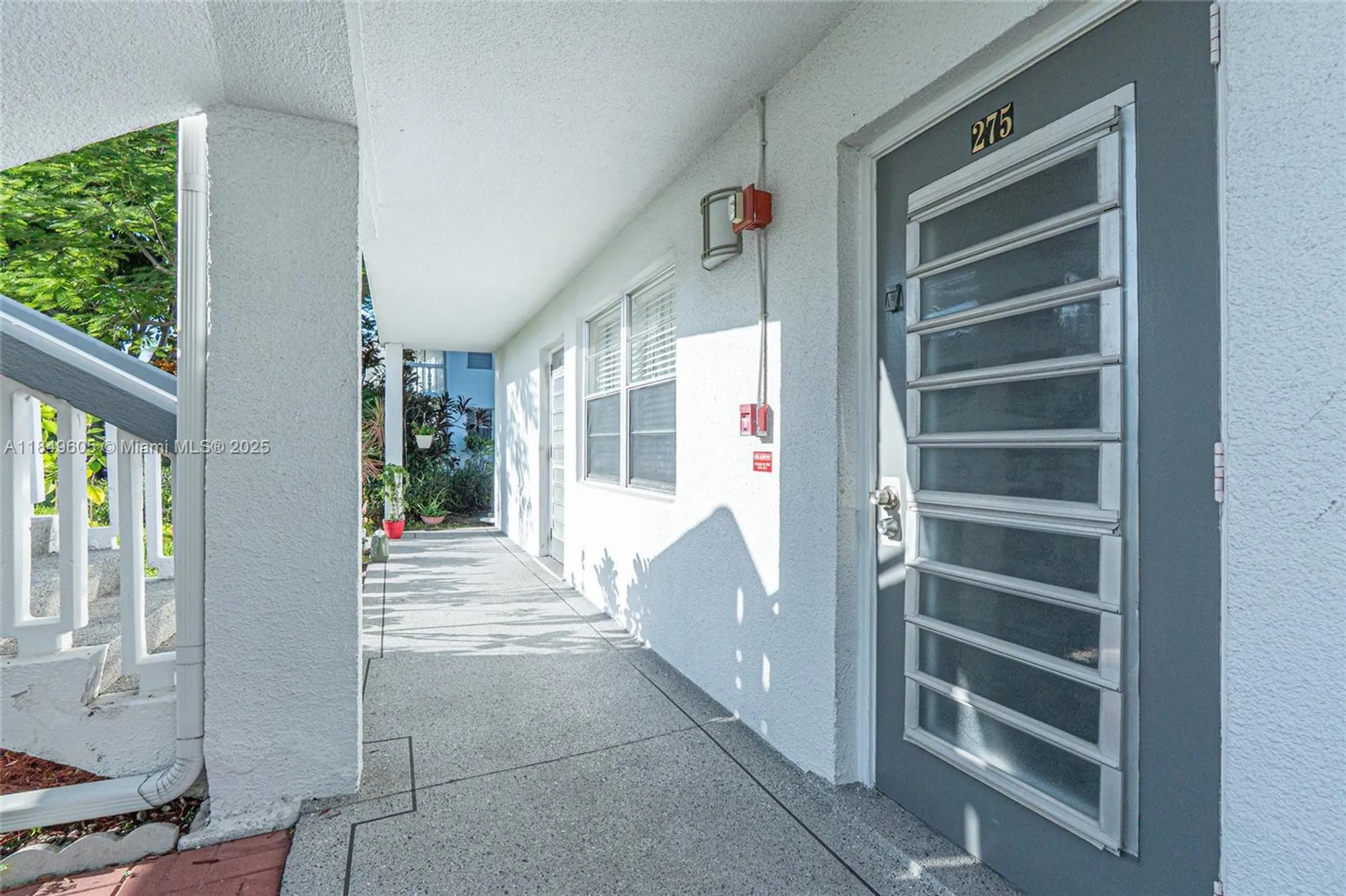 Property Slideshow image 3 of 26 | 275 farnham l # 275, Deerfield Beach, FL, 33442
