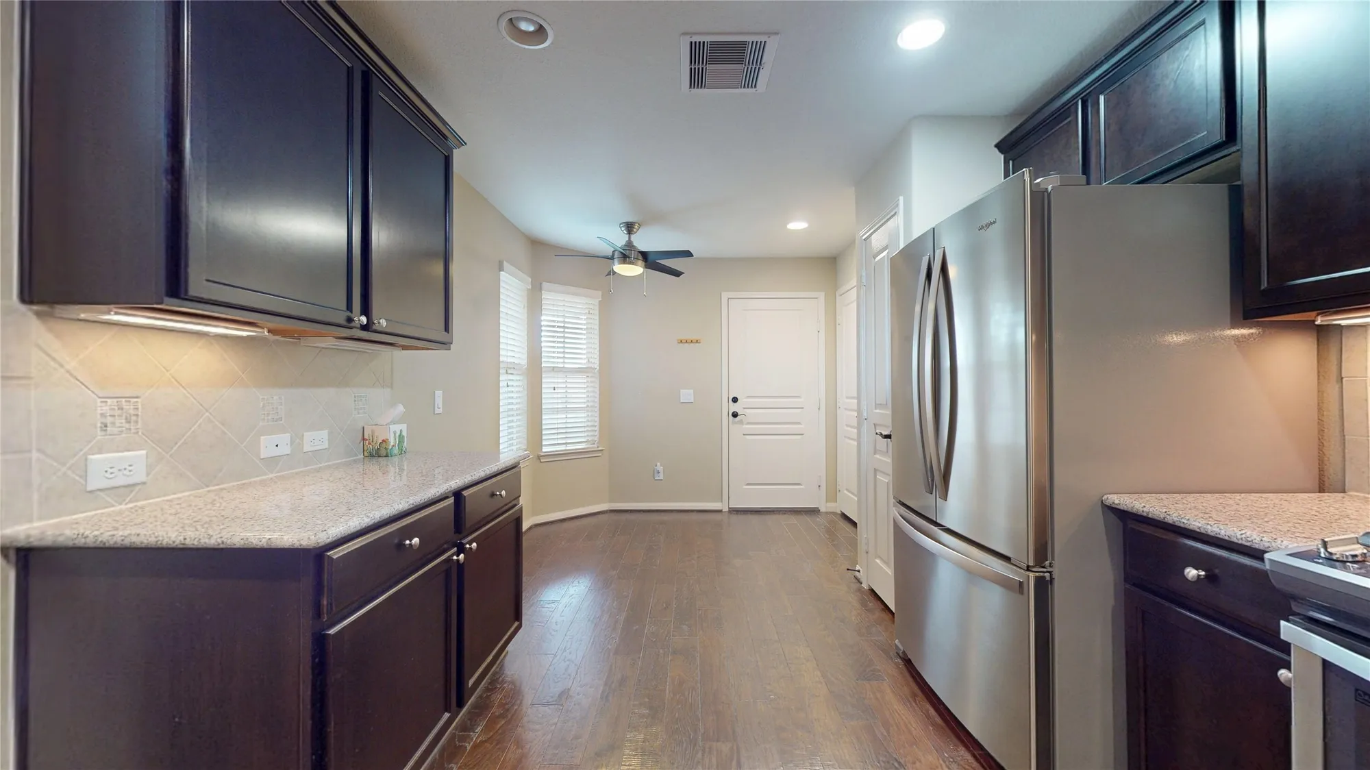 Property Slideshow image 10 of 32 | 2951 coral berry ct, Richmond, TX, 77469