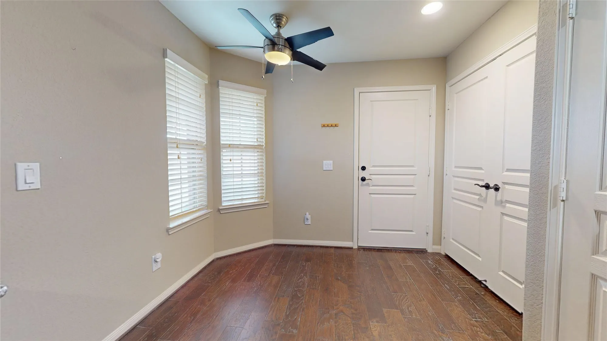 Property Slideshow image 12 of 32 | 2951 coral berry ct, Richmond, TX, 77469