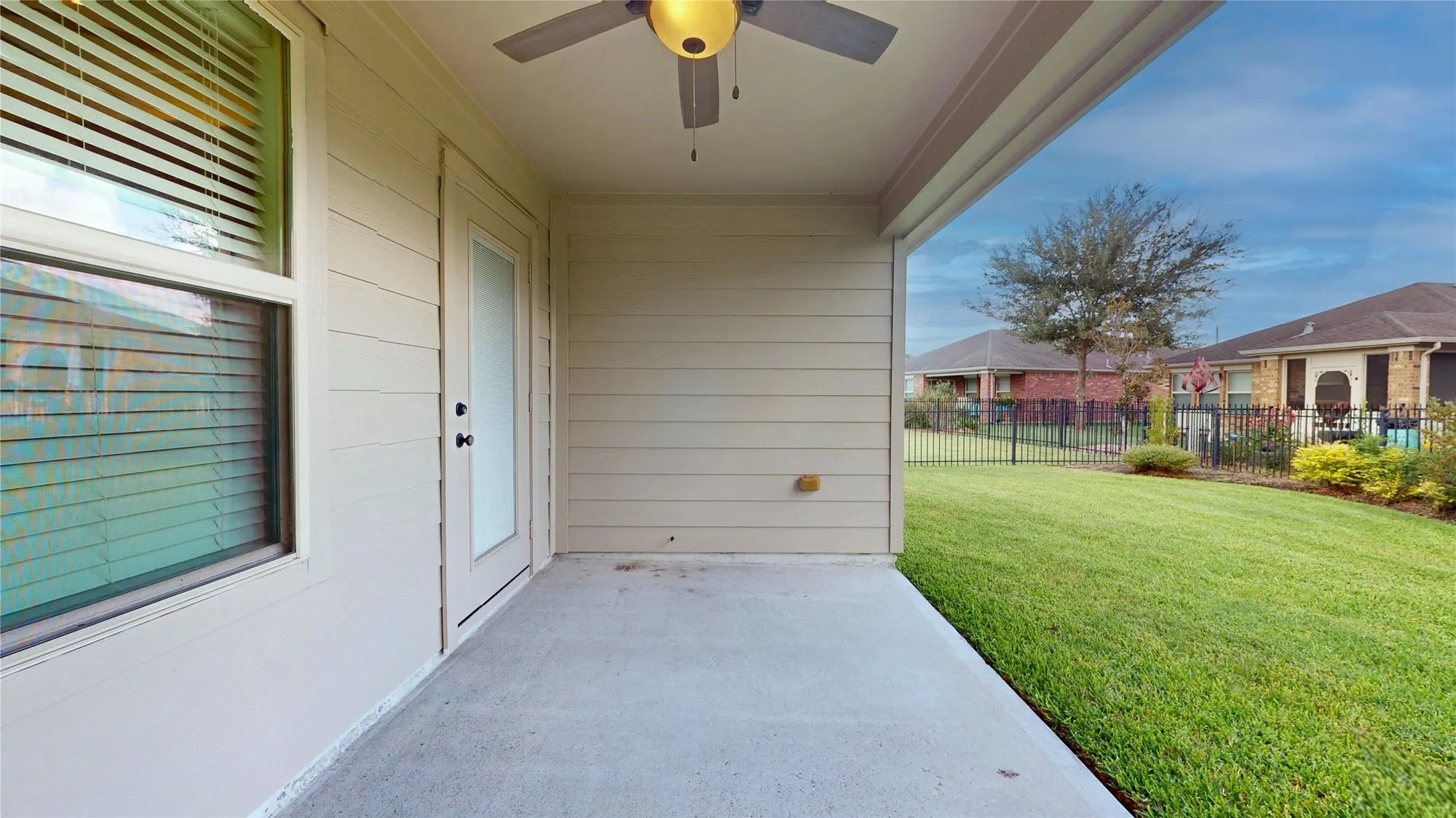 Property Slideshow image 26 of 32 | 2951 coral berry ct, Richmond, TX, 77469
