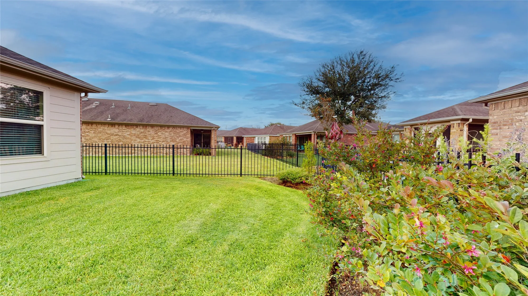 Property Slideshow image 29 of 32 | 2951 coral berry ct, Richmond, TX, 77469