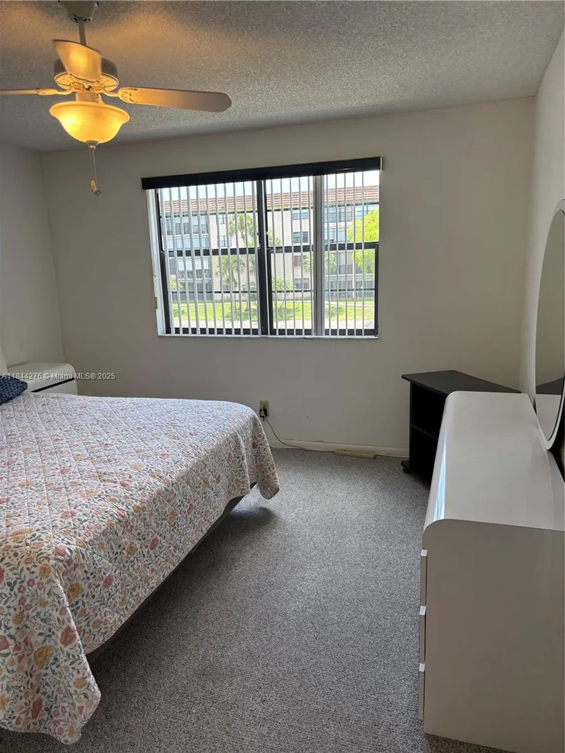 Property Slideshow image 16 of 31 | 4940 e sabal palm blvd 205, Tamarac, FL, 33319