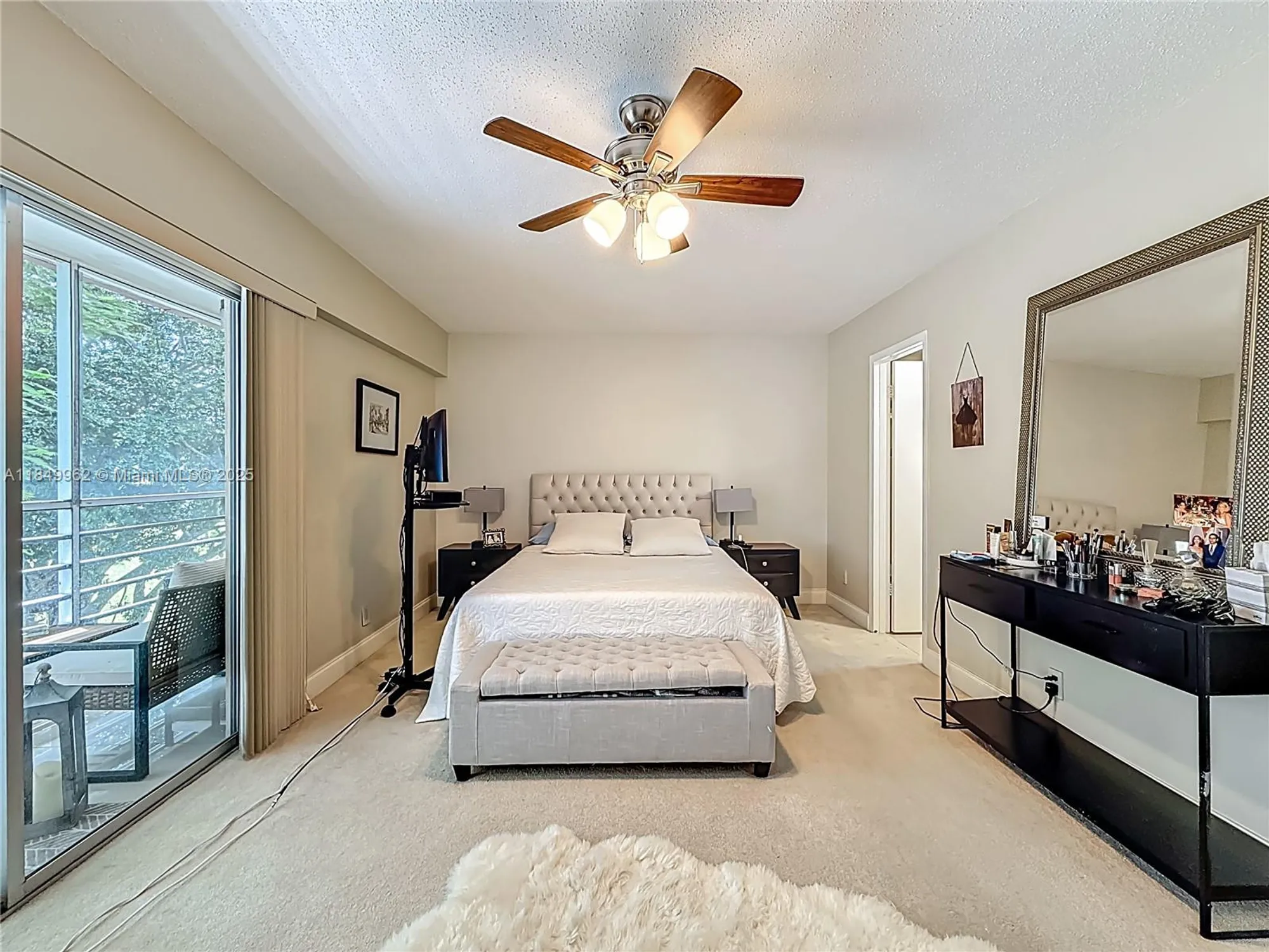 Property Slideshow image 26 of 41 | 618 fanshaw o # 618, Boca Raton, FL, 33434