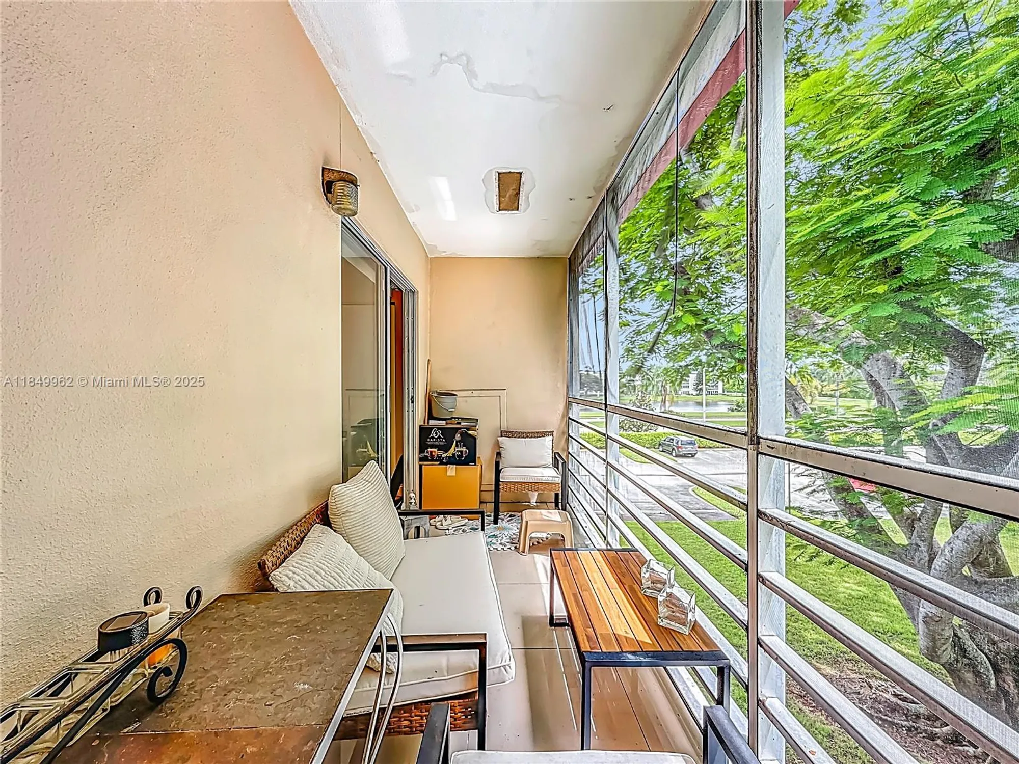 Property Slideshow image 34 of 41 | 618 fanshaw o # 618, Boca Raton, FL, 33434