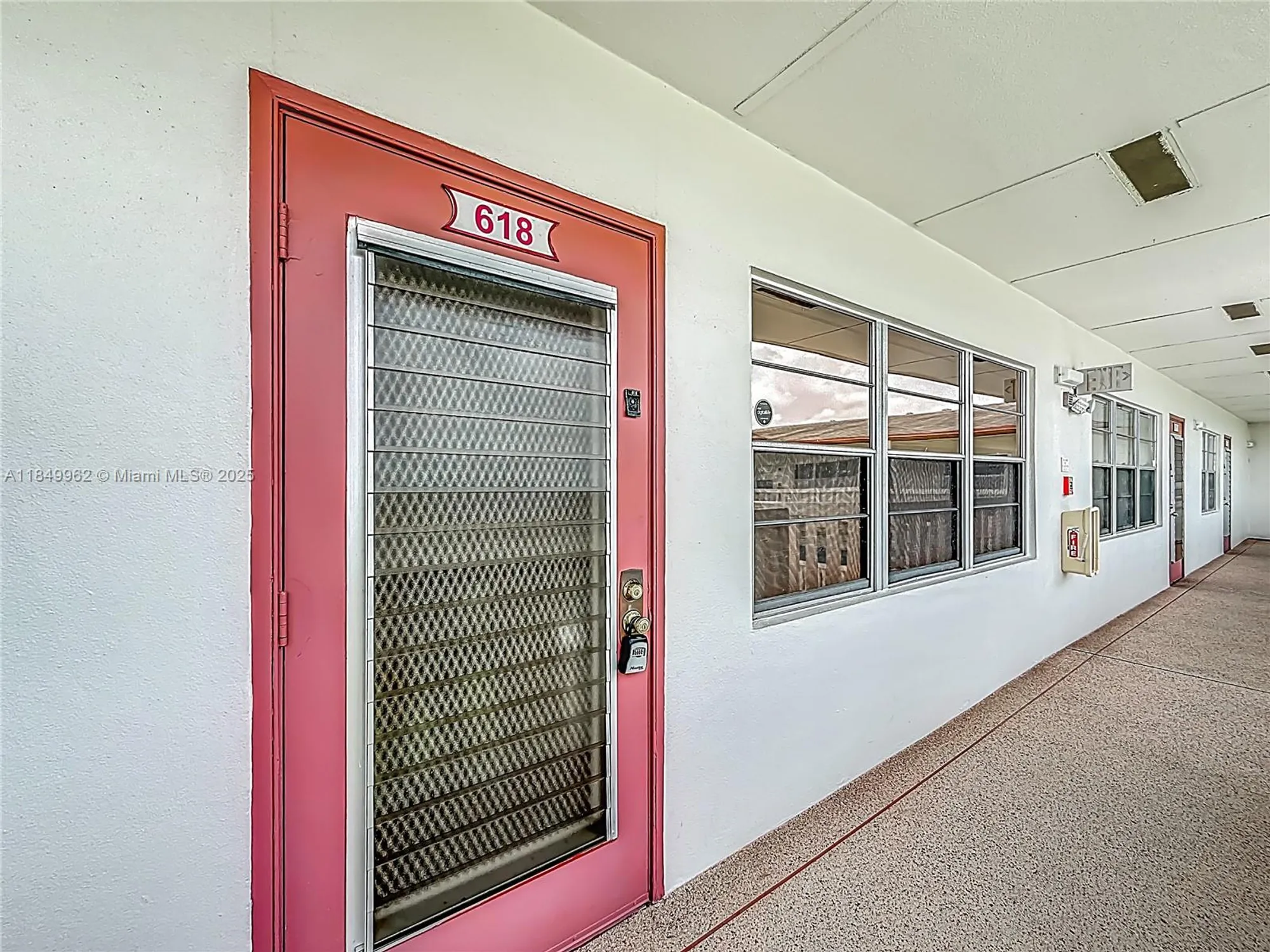 Property Slideshow image 6 of 41 | 618 fanshaw o # 618, Boca Raton, FL, 33434