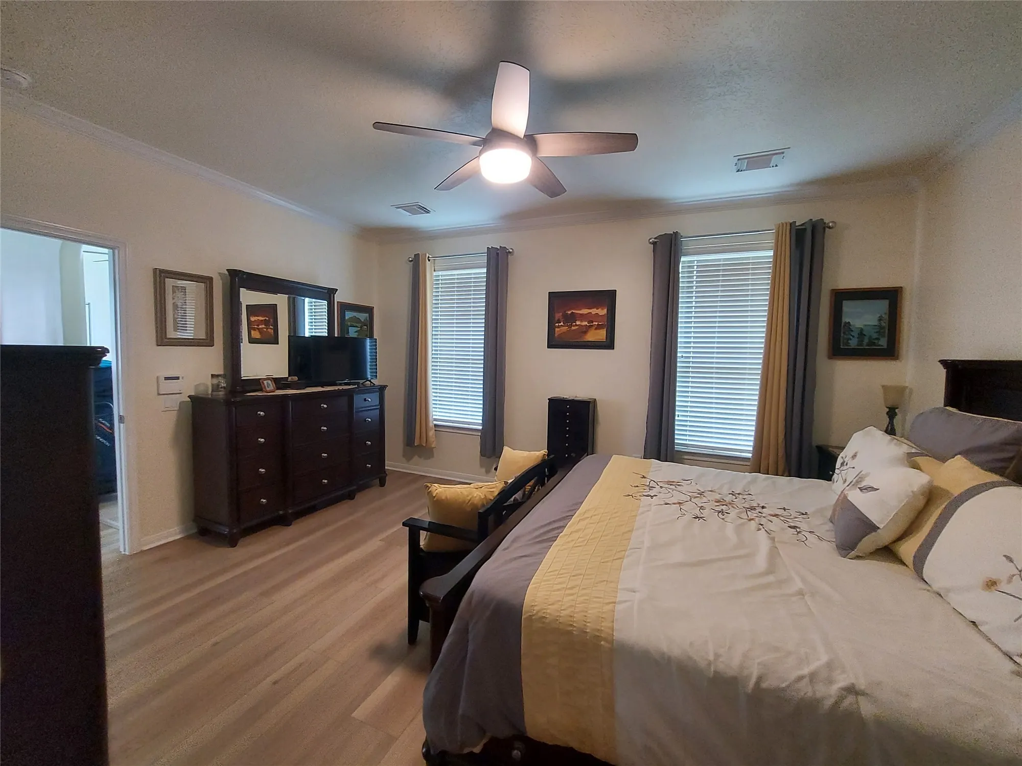 Property Slideshow image 15 of 31 | 2211 w marsala dr, Pearland, TX, 77581