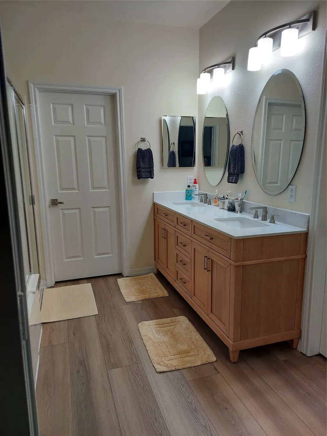 Property Slideshow image 16 of 31 | 2211 w marsala dr, Pearland, TX, 77581