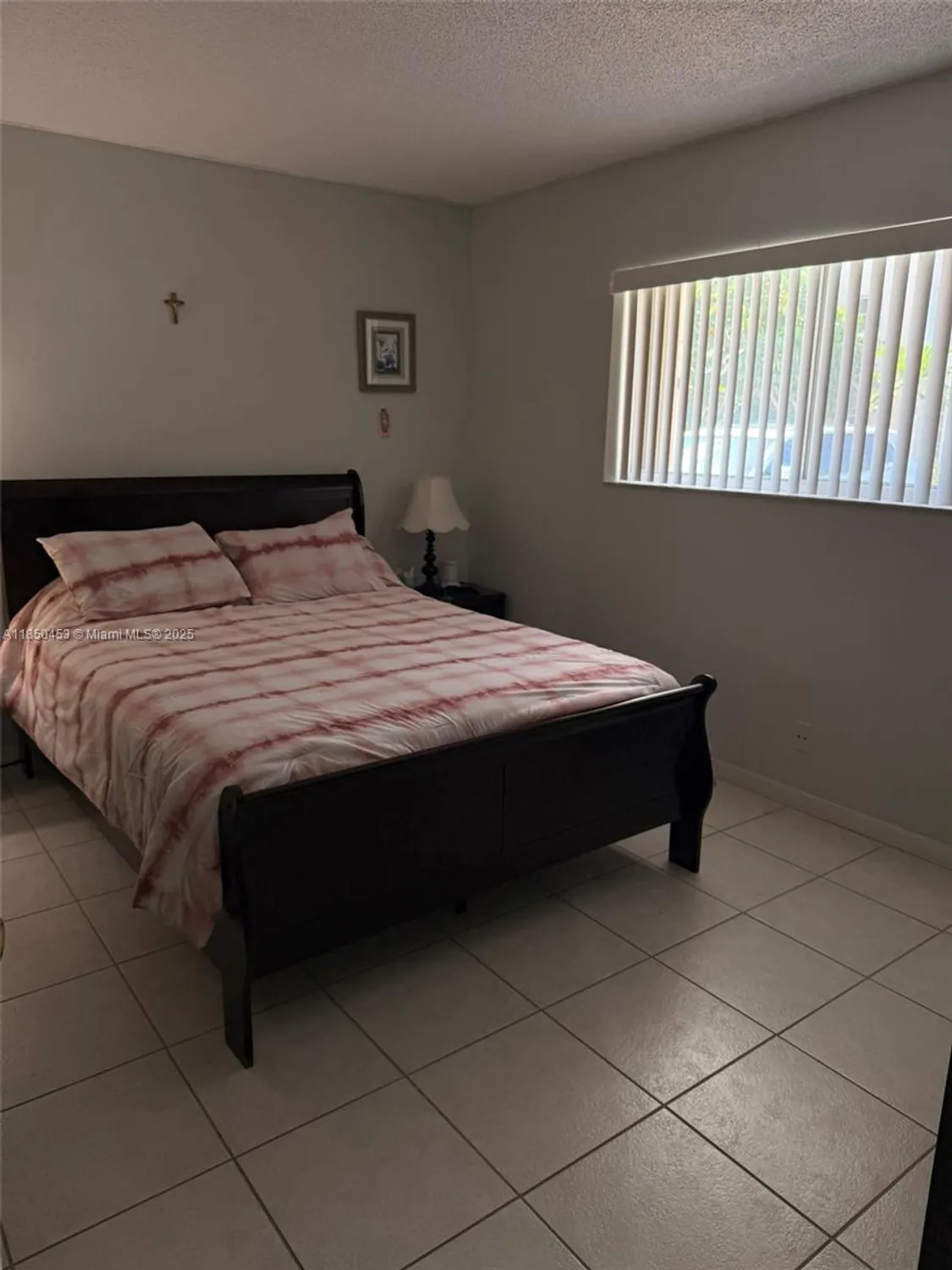 Property Slideshow image 14 of 43 | 3581 inverrary dr 108, Lauderhill, FL, 33319