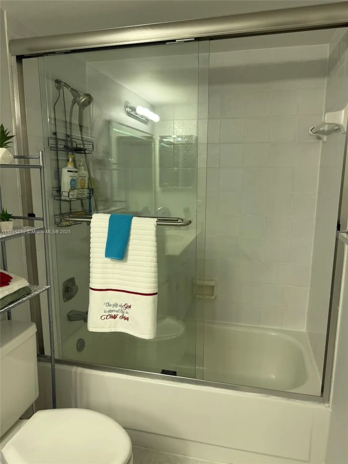 Property Slideshow image 11 of 43 | 3581 inverrary dr 108, Lauderhill, FL, 33319